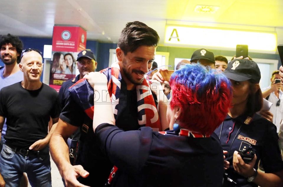 Cagliari, Maran: "Con Simeone al posto di Pavoletti dovremo cambiare gioco"