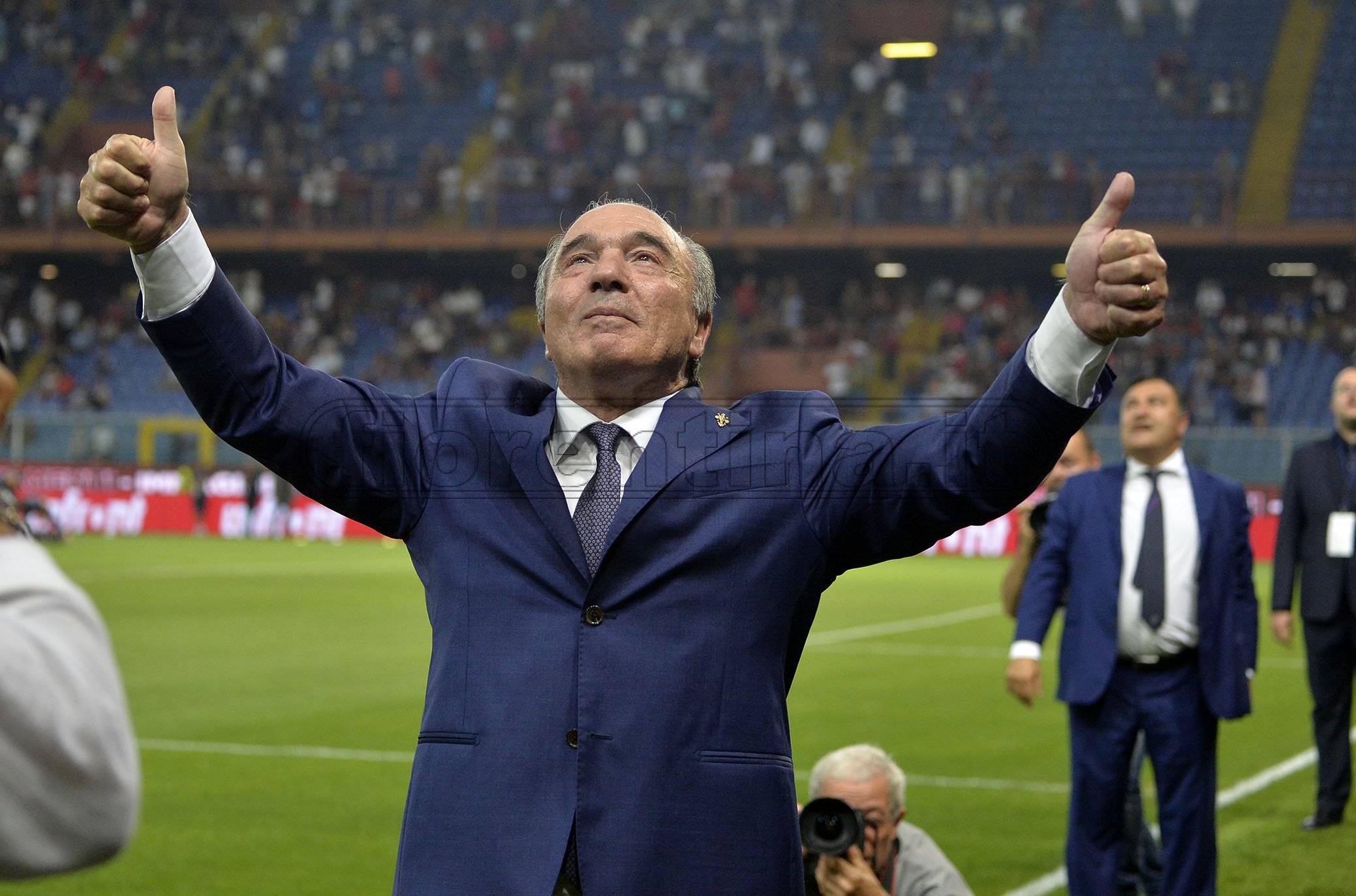 Commisso dà la carica: in ritiro con la squadra prima della Juve