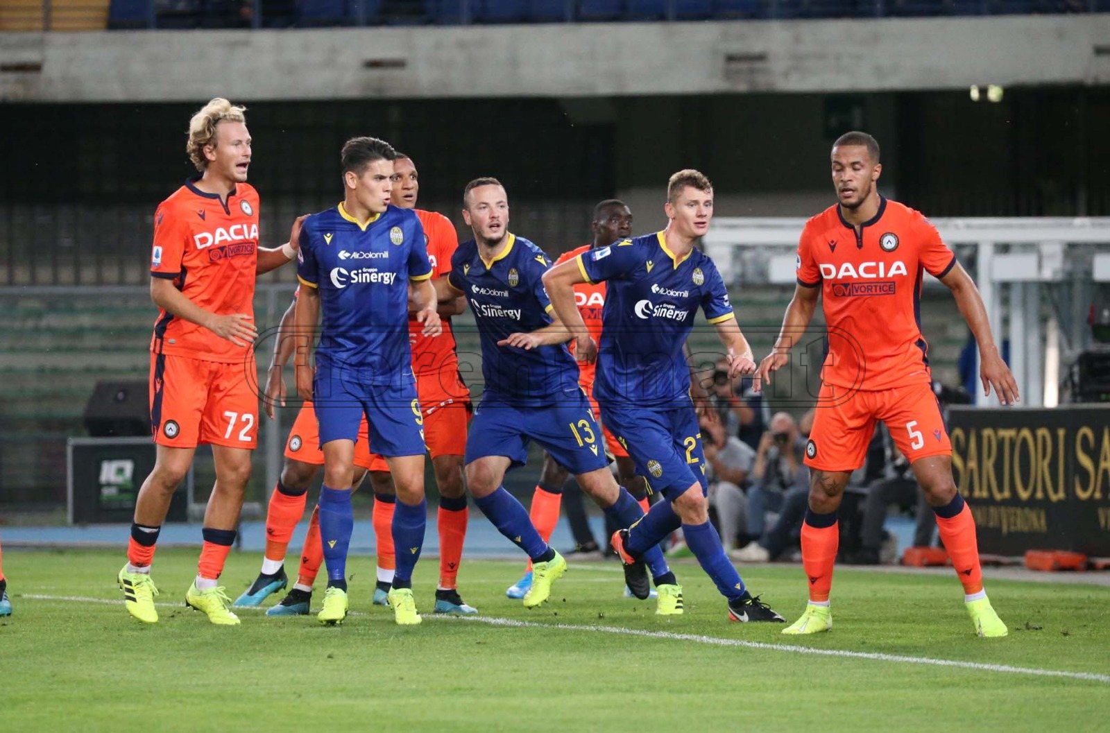 Hellas, difesa bunker con Juric. Contro la Fiorentina Kumbulla prova il recupero