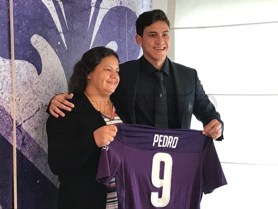 Pedro: in sala stampa assieme al 9 viola la mamma e gli agenti (FOTO VI.IT)