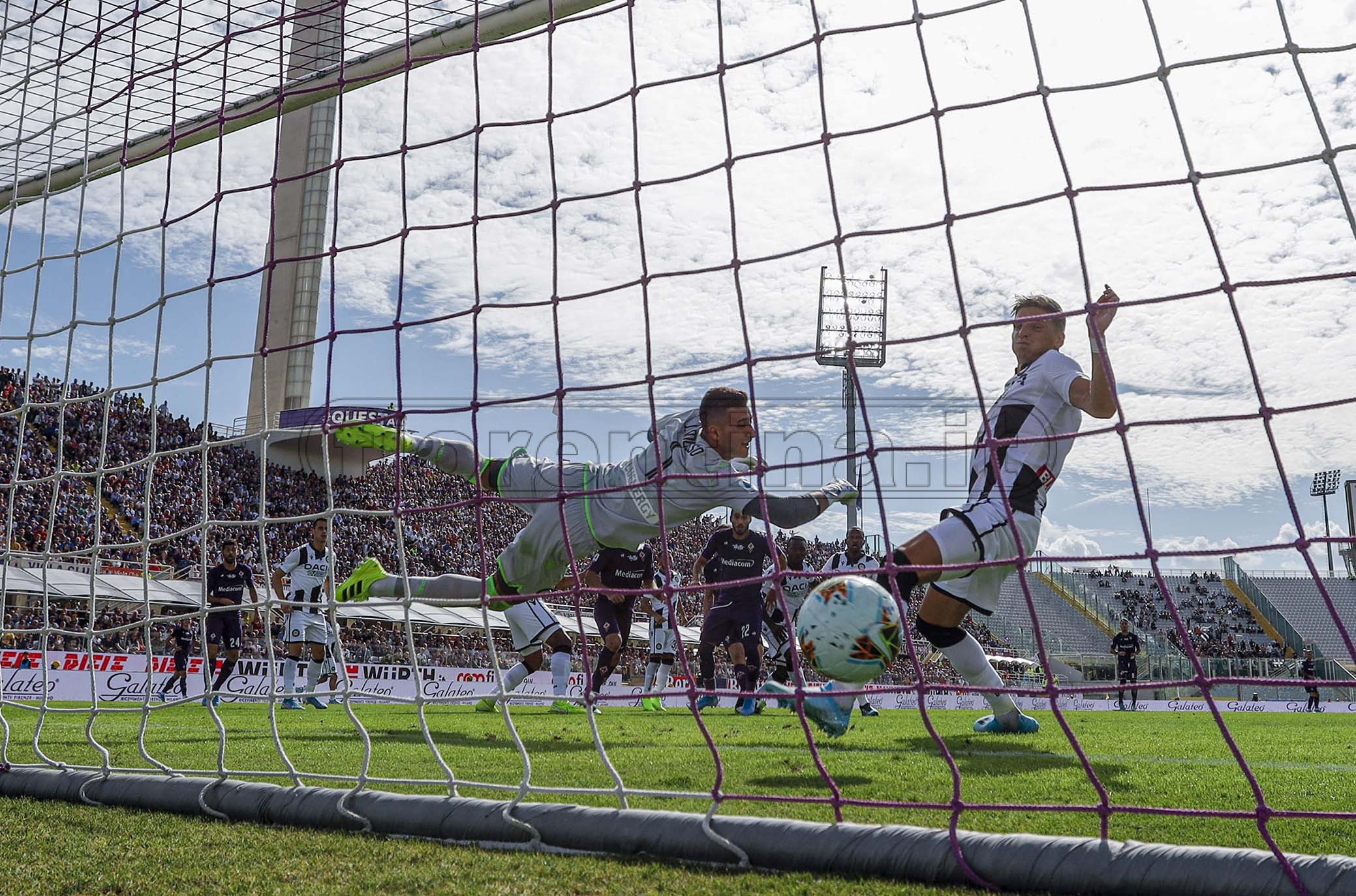 Udinese-Fiorentina a confronto: friulani in casa da rispettare. Ma con un attacco pessimo