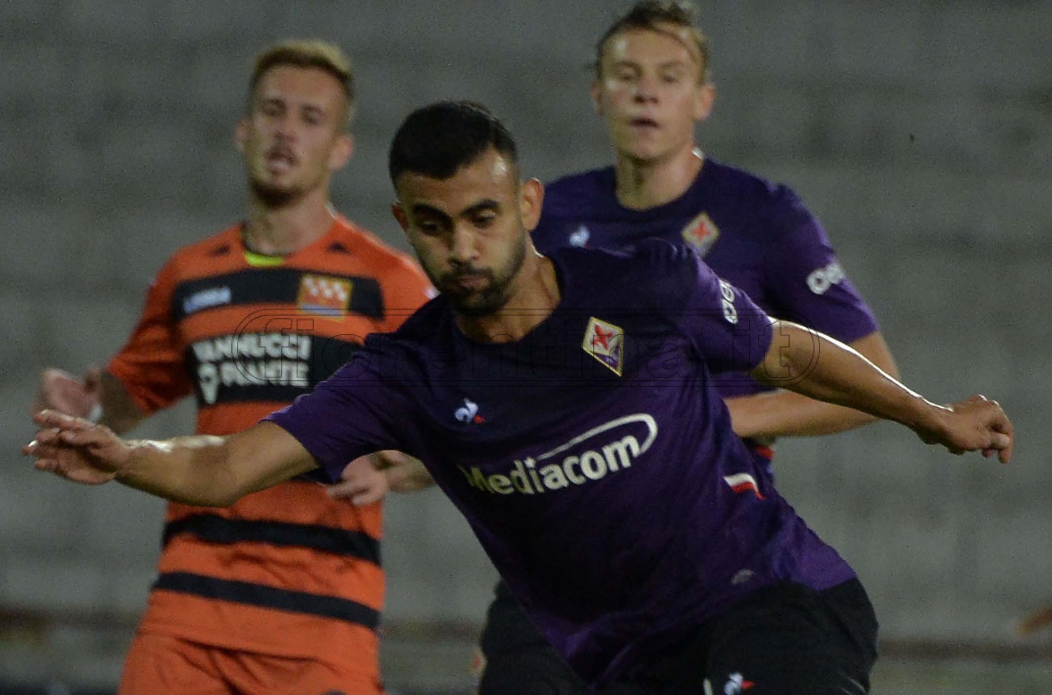 Fiorentina-Parma, formazioni ufficiali: esordio da titolare per Ghezzal. Boateng in attacco