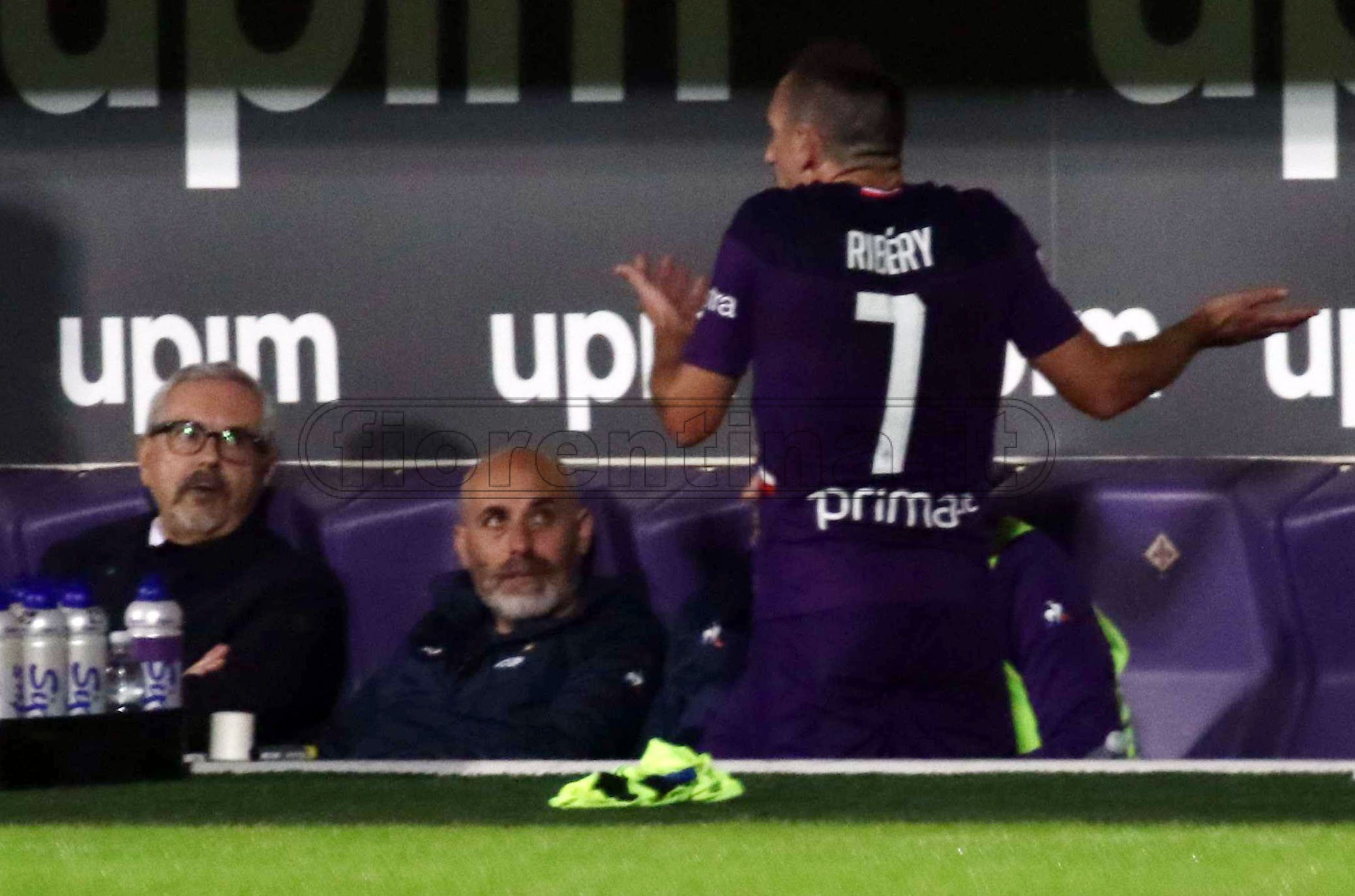 Rabbia Ribery, prima per il cambio poi con il guardalinee: rischia un lungo stop