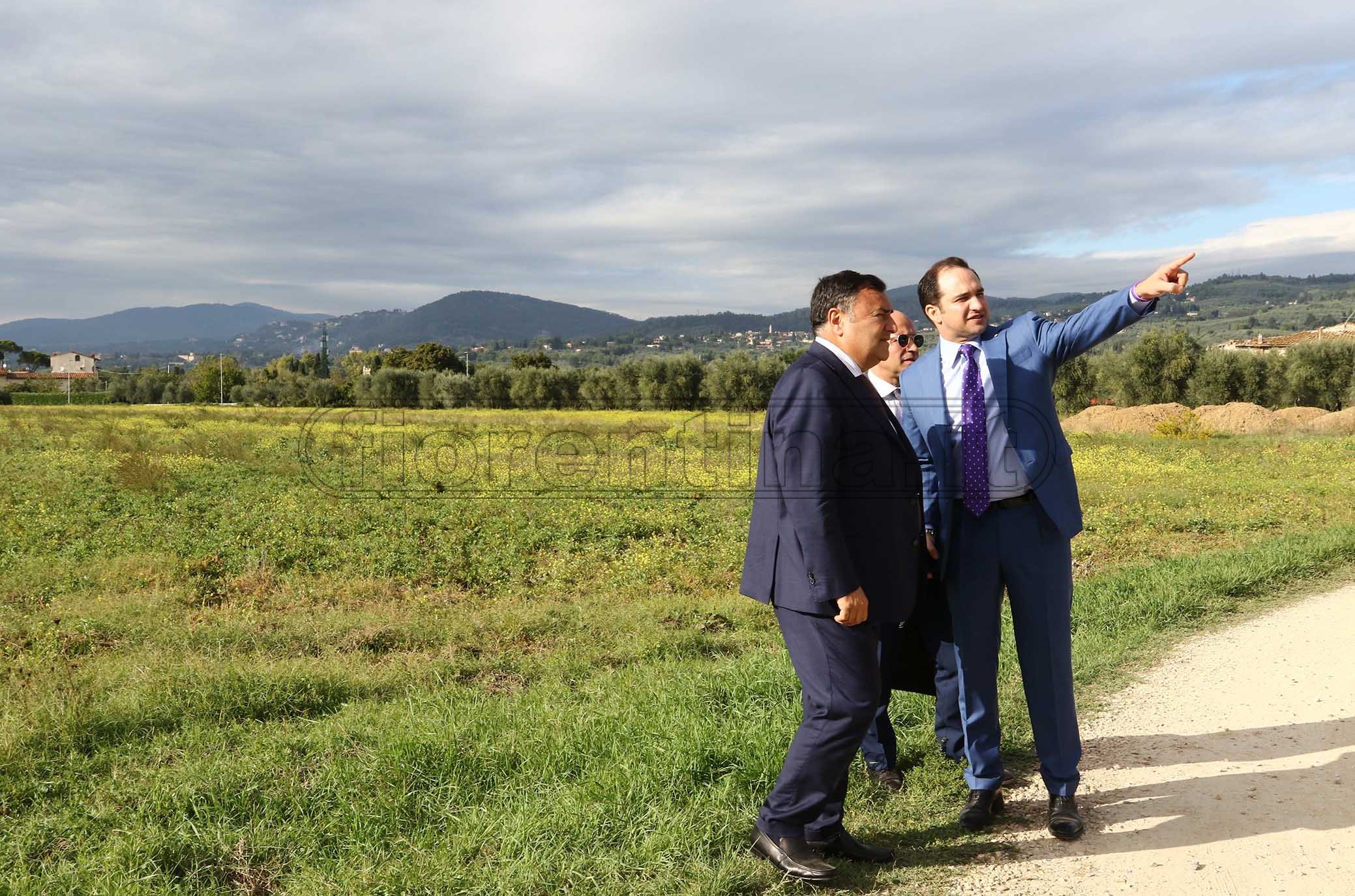 FIORENTINA 09-10-2019 JOE BARONE E JOSEPH COMMISSO IN VISITA AI TERRENI DOVE SORGERA' IL NUOVO CENTRO SPORTIVO DELLA FIORENTINA. GALASSI SILVANO/SILPRESS