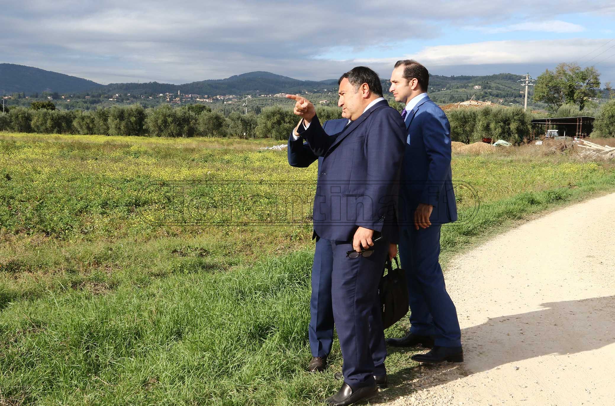 FIORENTINA 09-10-2019 JOE BARONE E JOSEPH COMMISSO IN VISITA AI TERRENI DOVE SORGERA' IL NUOVO CENTRO SPORTIVO DELLA FIORENTINA. GALASSI SILVANO/SILPRESS