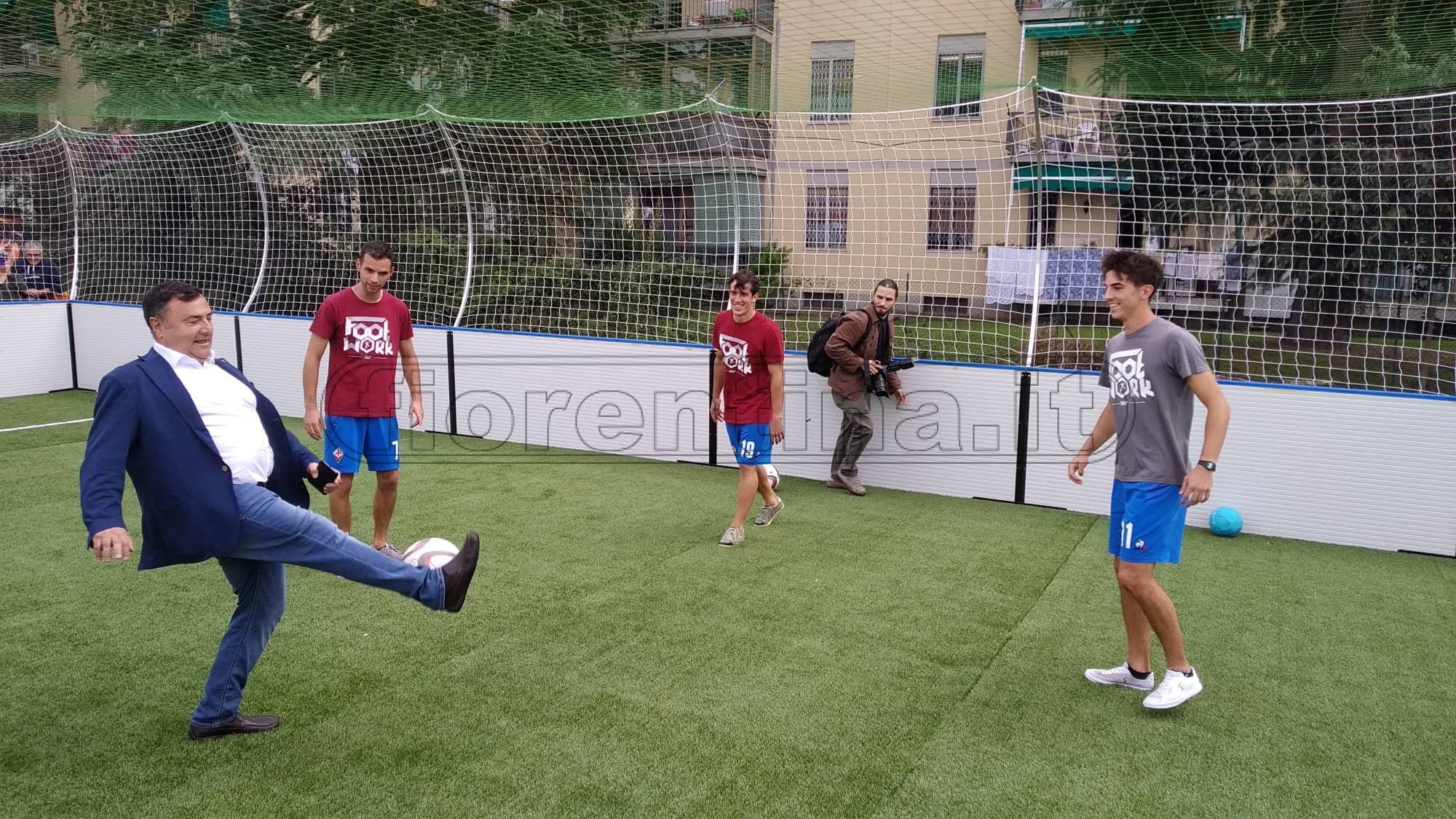 Joe Barone, palleggi e 'numeri' nella gabbia (VIDEO)