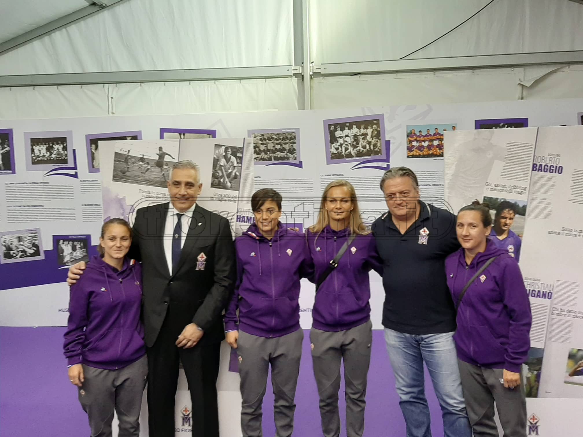 Women's, delegazione viola alla Fiera di Scandicci per foto ed autografi (FOTO)