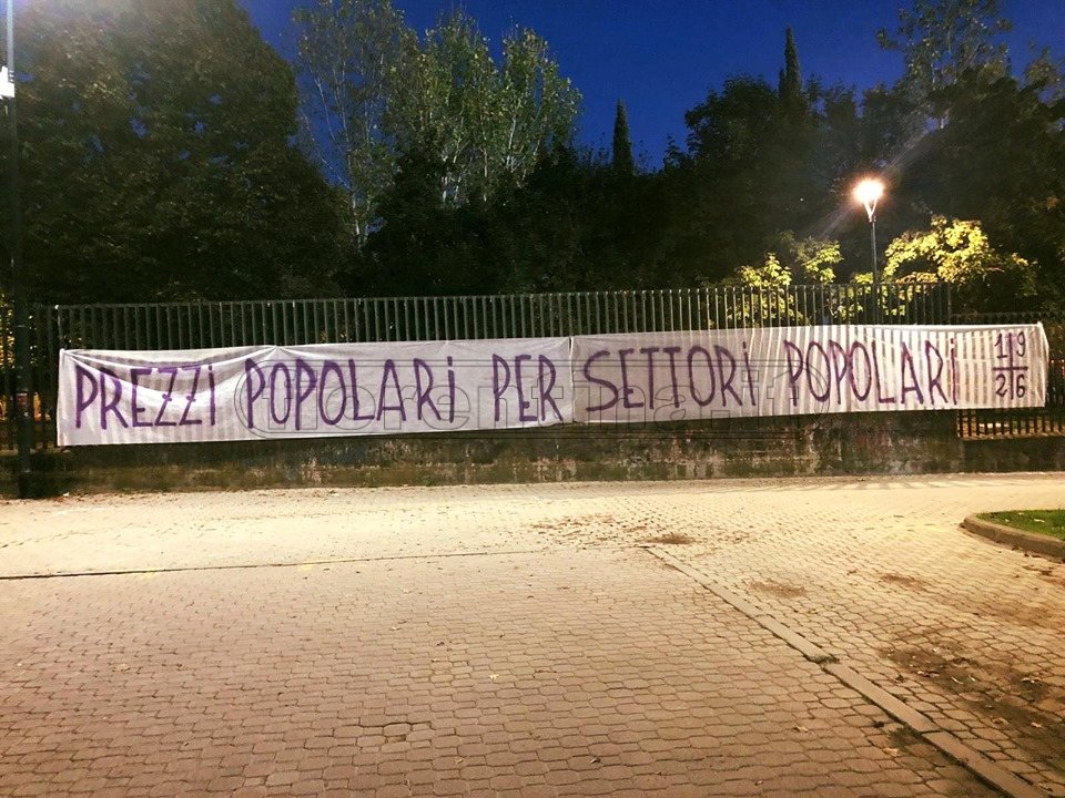 Curva Fiesole polemizza su costo biglietti: "Prezzi popolari per settori popolari" (FOTO)