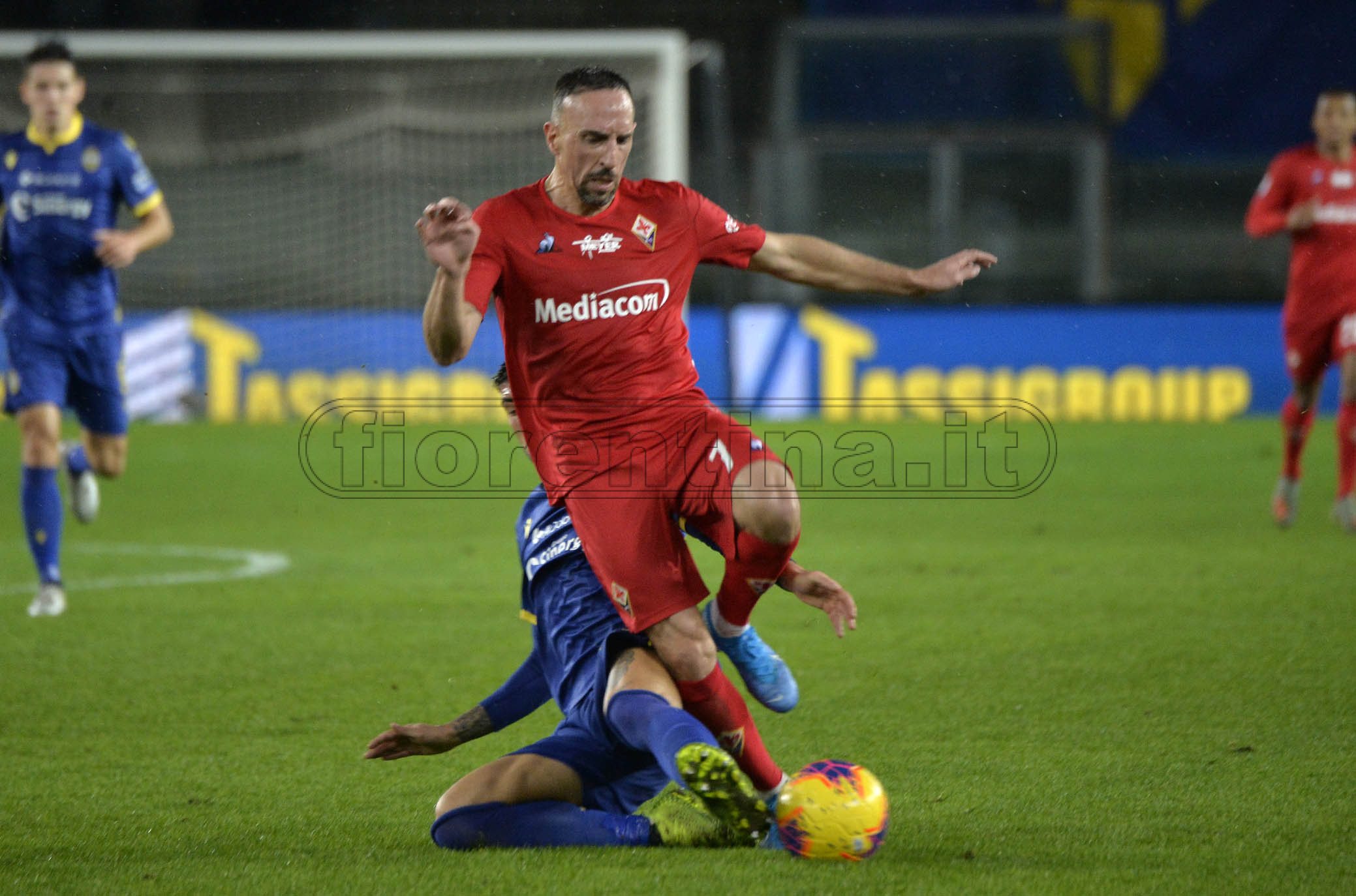 Fio-Hellas a confronto: Verona a +8, record di Km e 4° difesa per Juric. Disastro viola in casa