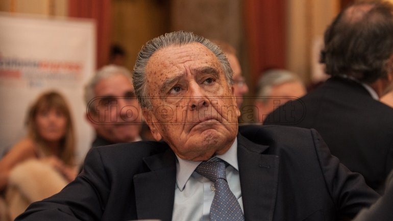 Eurnekian: "Volevo essere il patron della Fiorentina. Auguro molto successo ai viola"