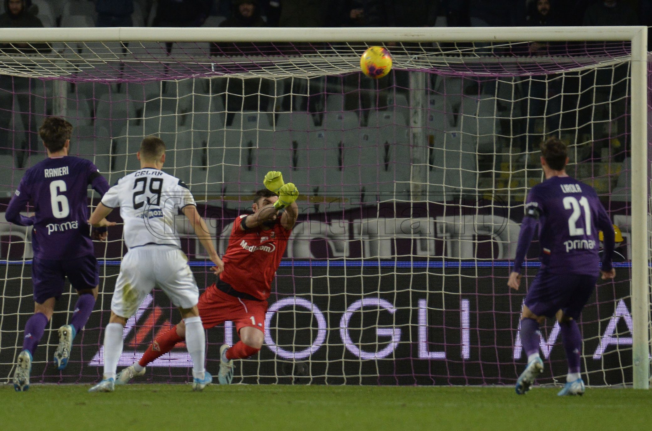 Terracciano sui social: "Quando indosso la maglia viola vorrei che la partita non finisse mai"