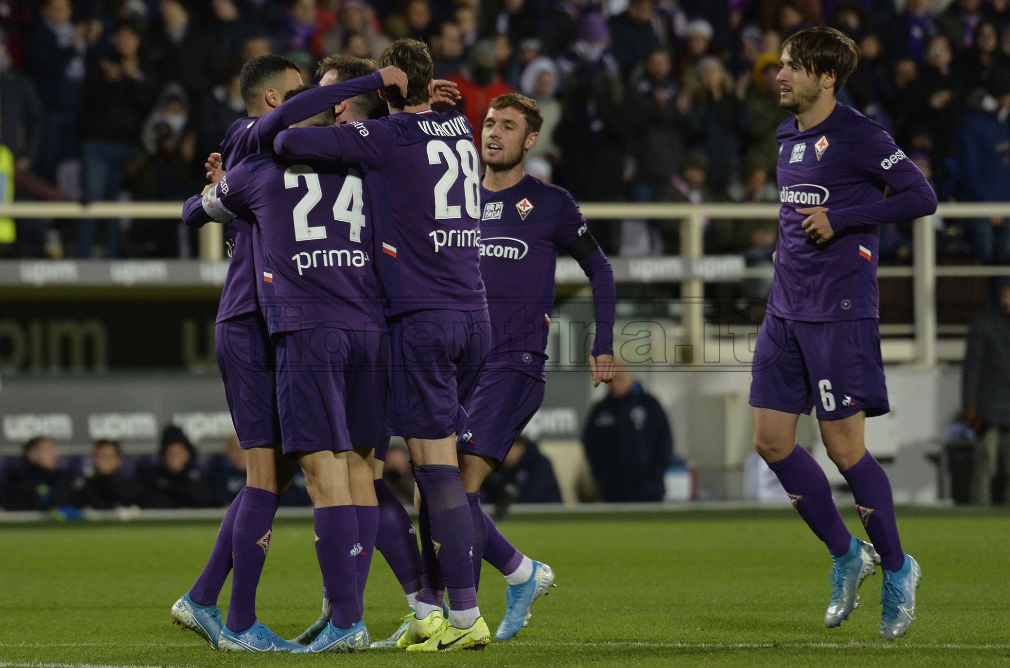 Contro un Cittadella modesto la Fiorentina stavolta reagisce bene alle difficoltà. Attaccanti a secco, ci pensa Benassi. In attesa di Torino, Montella tira un sospiro di sollievo