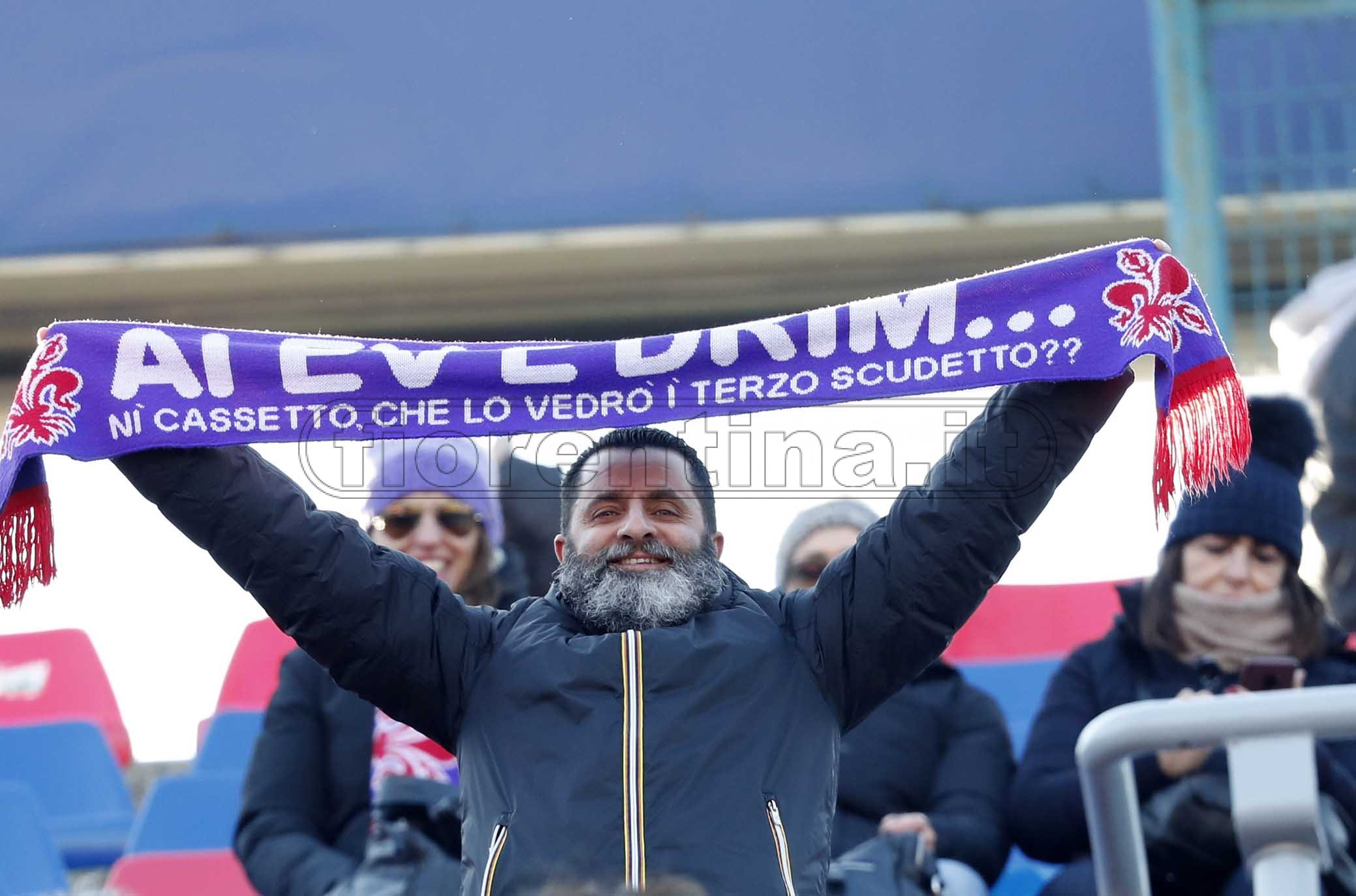 BOLOGNA - ITALY, 06-01-20 -FOTO DI CASTALDI / SILPRESS - 18° GIORNATA DI CAMPIONATO SERIE A TIM - STADIO RENATO DALL’ARA - BOLOGNA VS FIORENTINA, NELLA FOTO: TIFOSI DELLA FIOORENTINA IN TRASFERTA A BOLOGNA