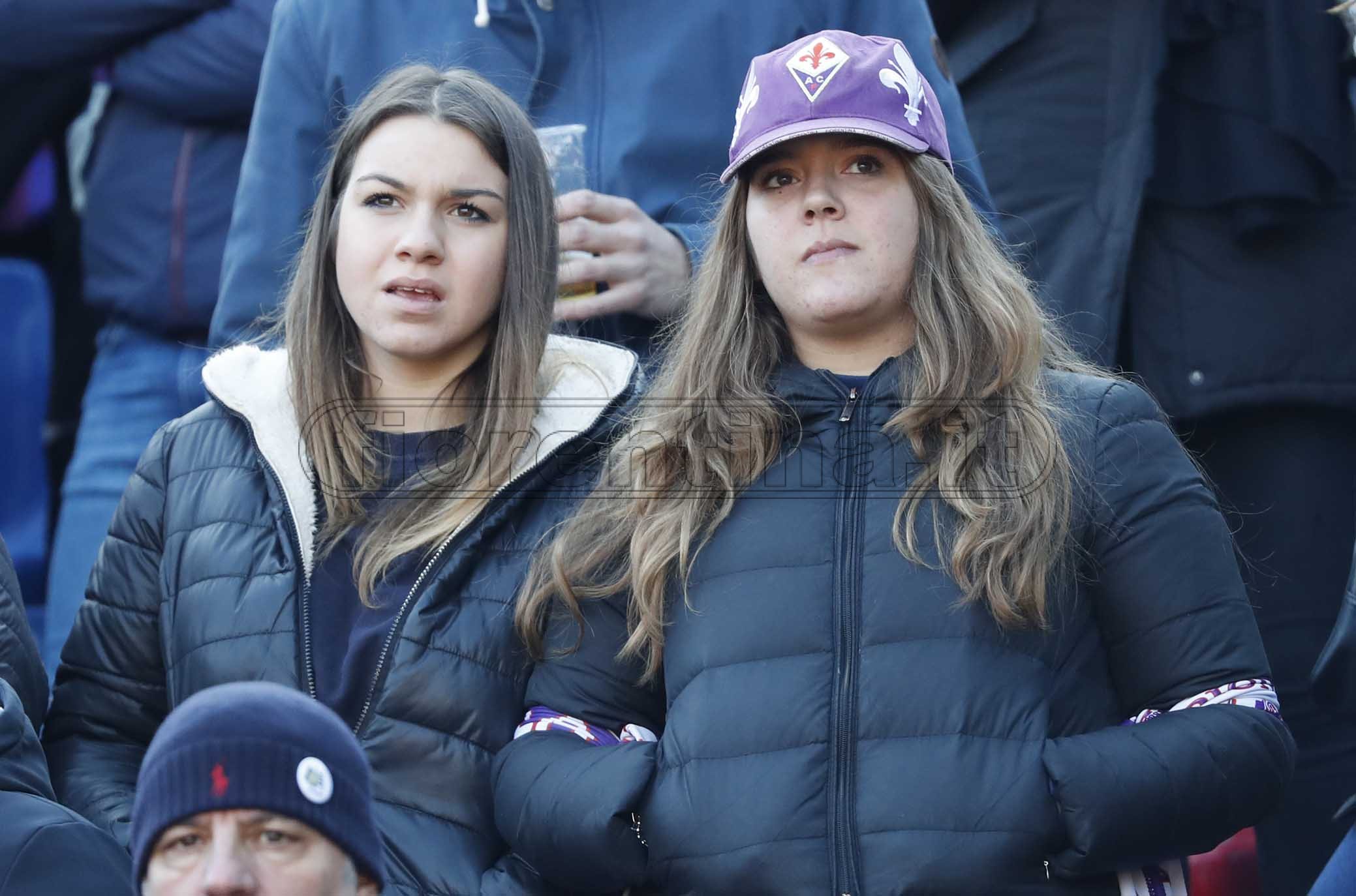 BOLOGNA - ITALY, 06-01-20 -FOTO DI CASTALDI / SILPRESS - 18° GIORNATA DI CAMPIONATO SERIE A TIM - STADIO RENATO DALL’ARA - BOLOGNA VS FIORENTINA, NELLA FOTO: TIFOSI DELLA FIOORENTINA IN TRASFERTA A BOLOGNA