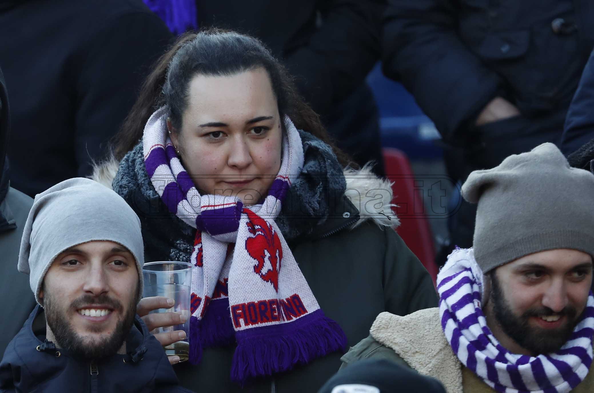 BOLOGNA - ITALY, 06-01-20 -FOTO DI CASTALDI / SILPRESS - 18° GIORNATA DI CAMPIONATO SERIE A TIM - STADIO RENATO DALL’ARA - BOLOGNA VS FIORENTINA, NELLA FOTO: TIFOSI DELLA FIOORENTINA IN TRASFERTA A BOLOGNA
