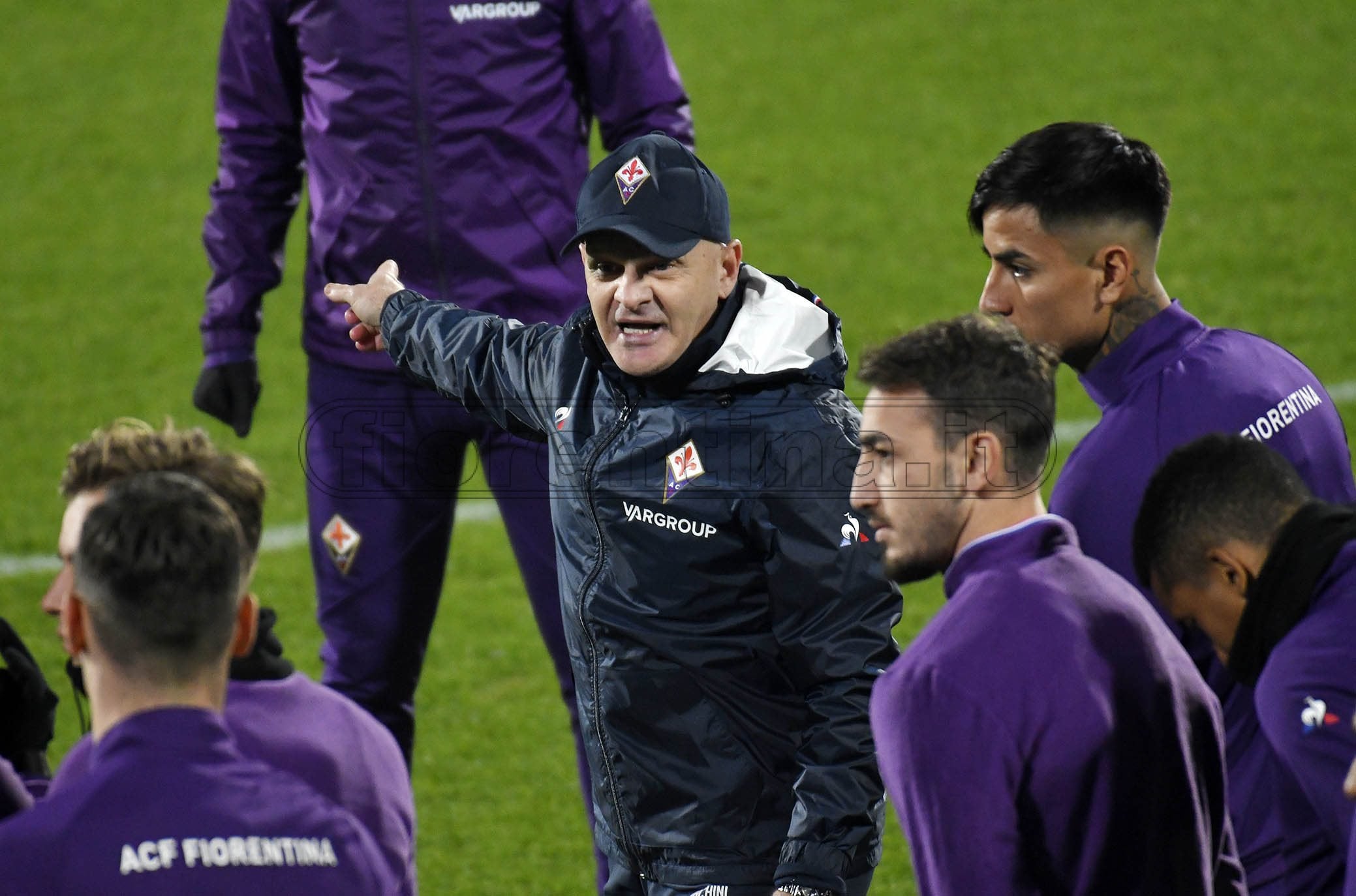 Il 28/5 sapremo se la Serie A riprenderà: la curva epidemica giocherà ruolo chiave. Allenamenti collettivi decisivi per il futuro di Iachini e della Fiorentina
