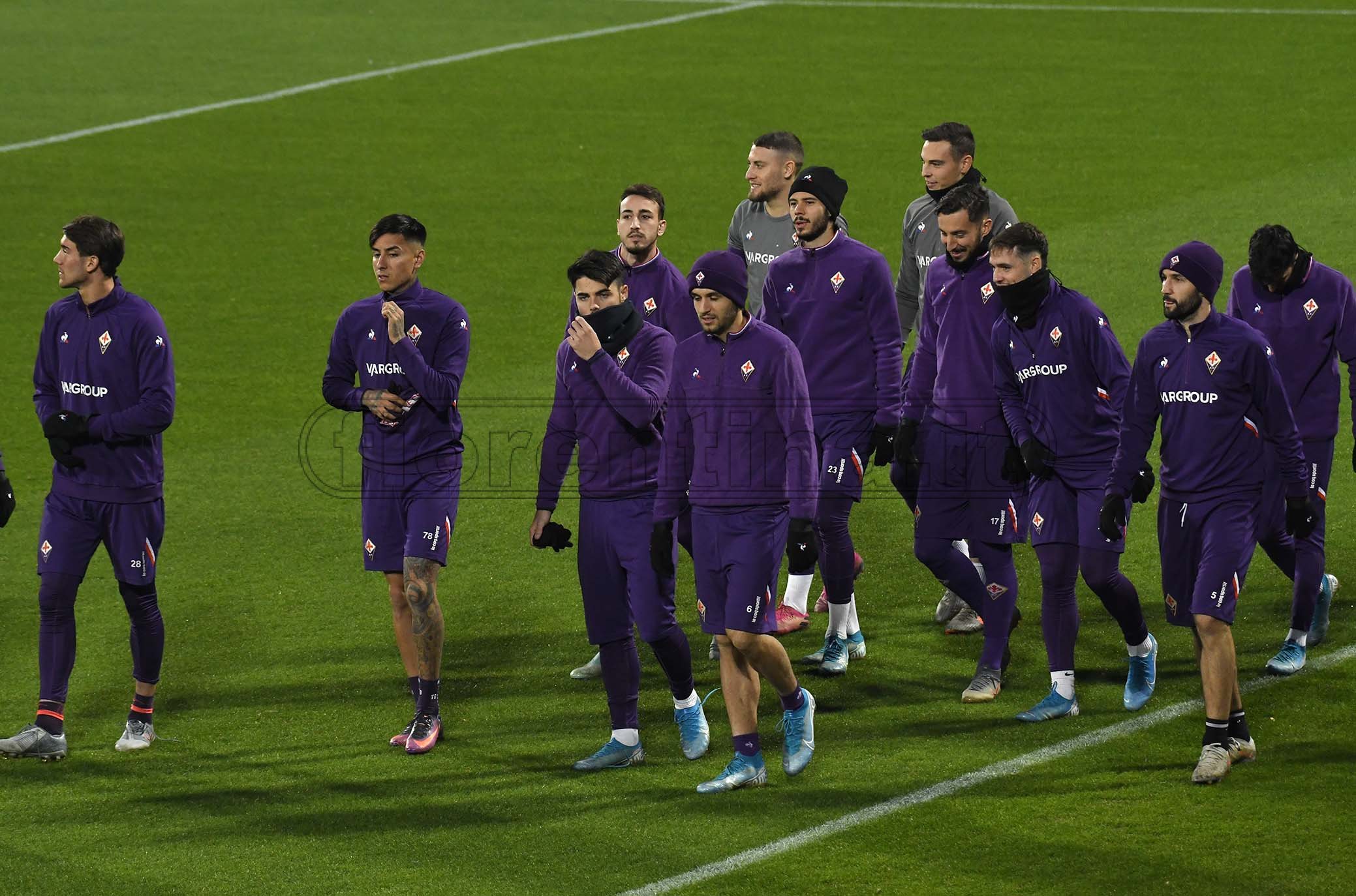 Verso il Bologna, doppia seduta per i viola: Chiesa in gruppo e in campo per la partitella