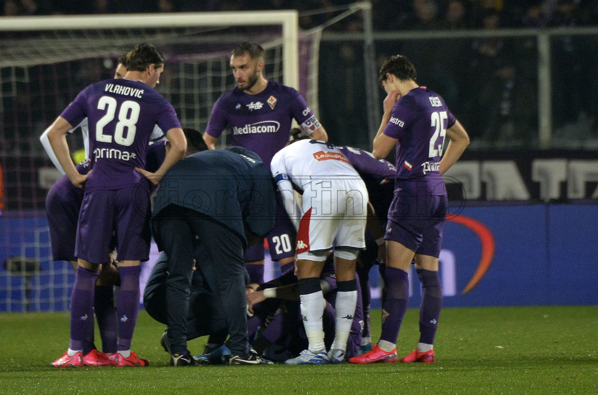 FIORENTINA - GENOA 25-01-2020 INFORTUNIO A GAETANO CASTROVILLI . GALASSI SILVANO/SILPRESS