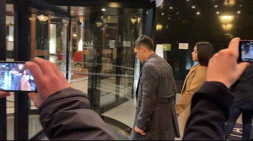 Agudelo arrivato all'hotel della Fiorentina a Milano (VIDEO VI.IT)