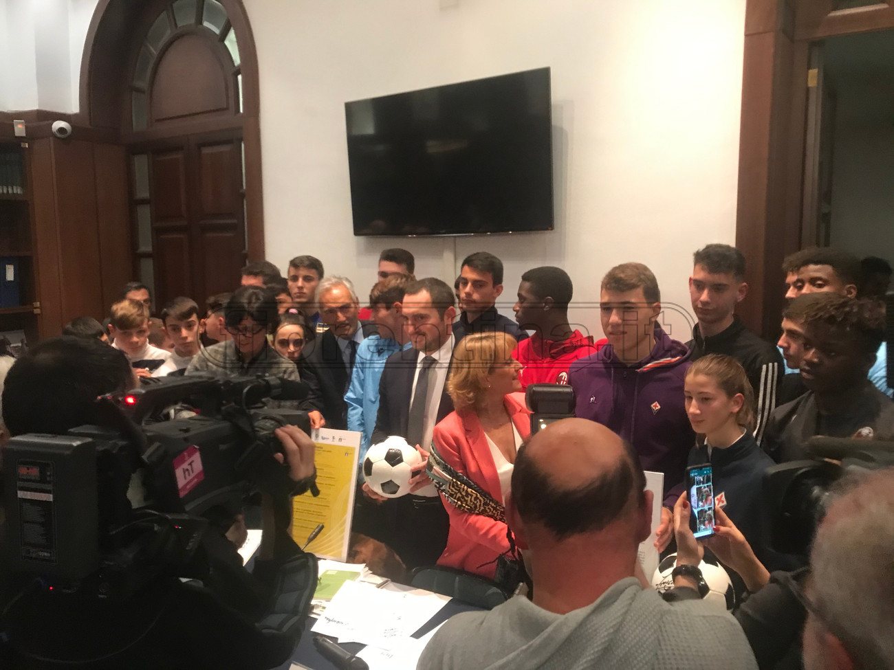 Acf: giovani viola presenti all'evento "Un calcio al razzismo" (FOTO)