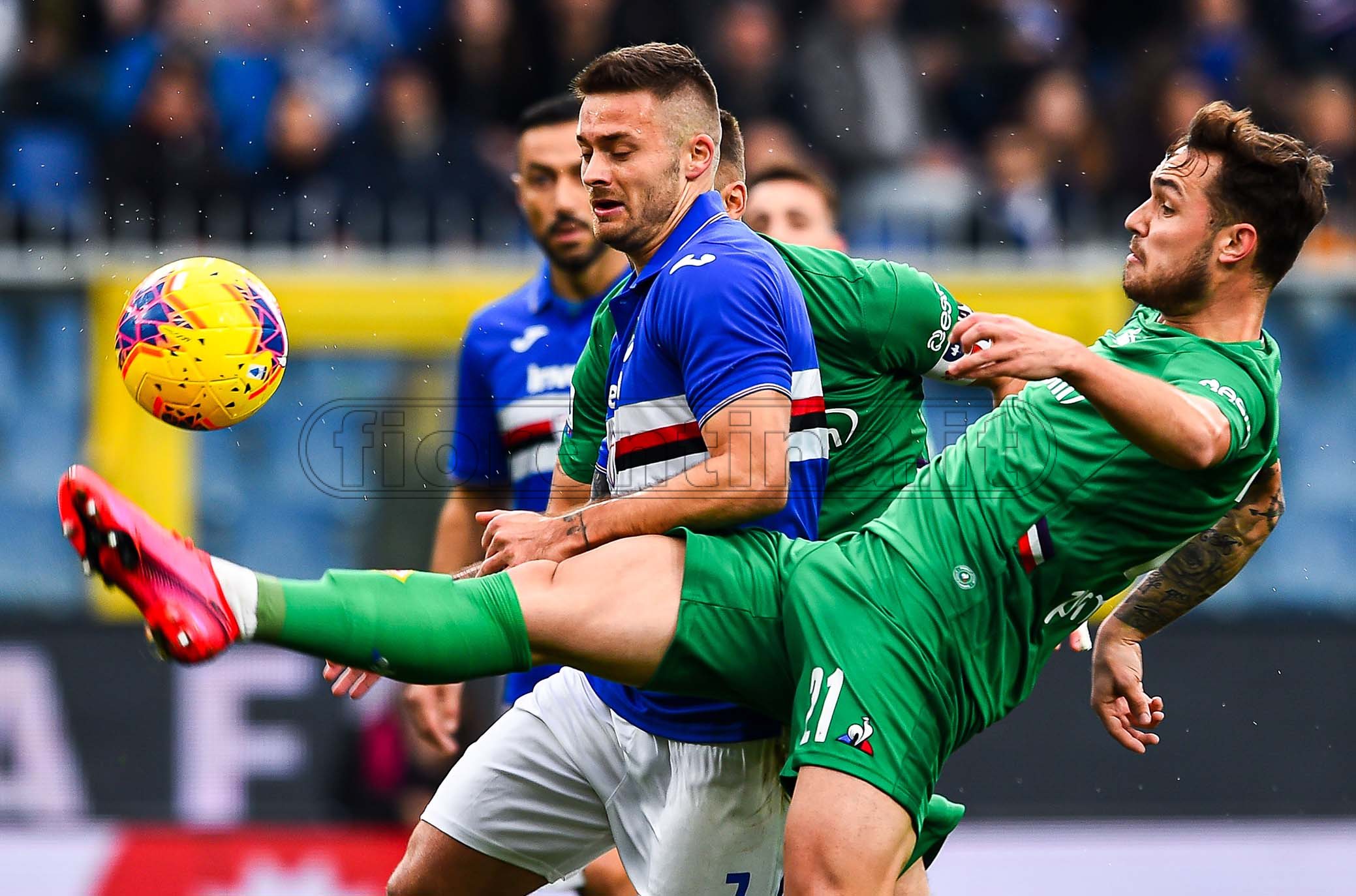 Fiorentina-Torino anche sul mercato. In ballo Linetty e Cistana