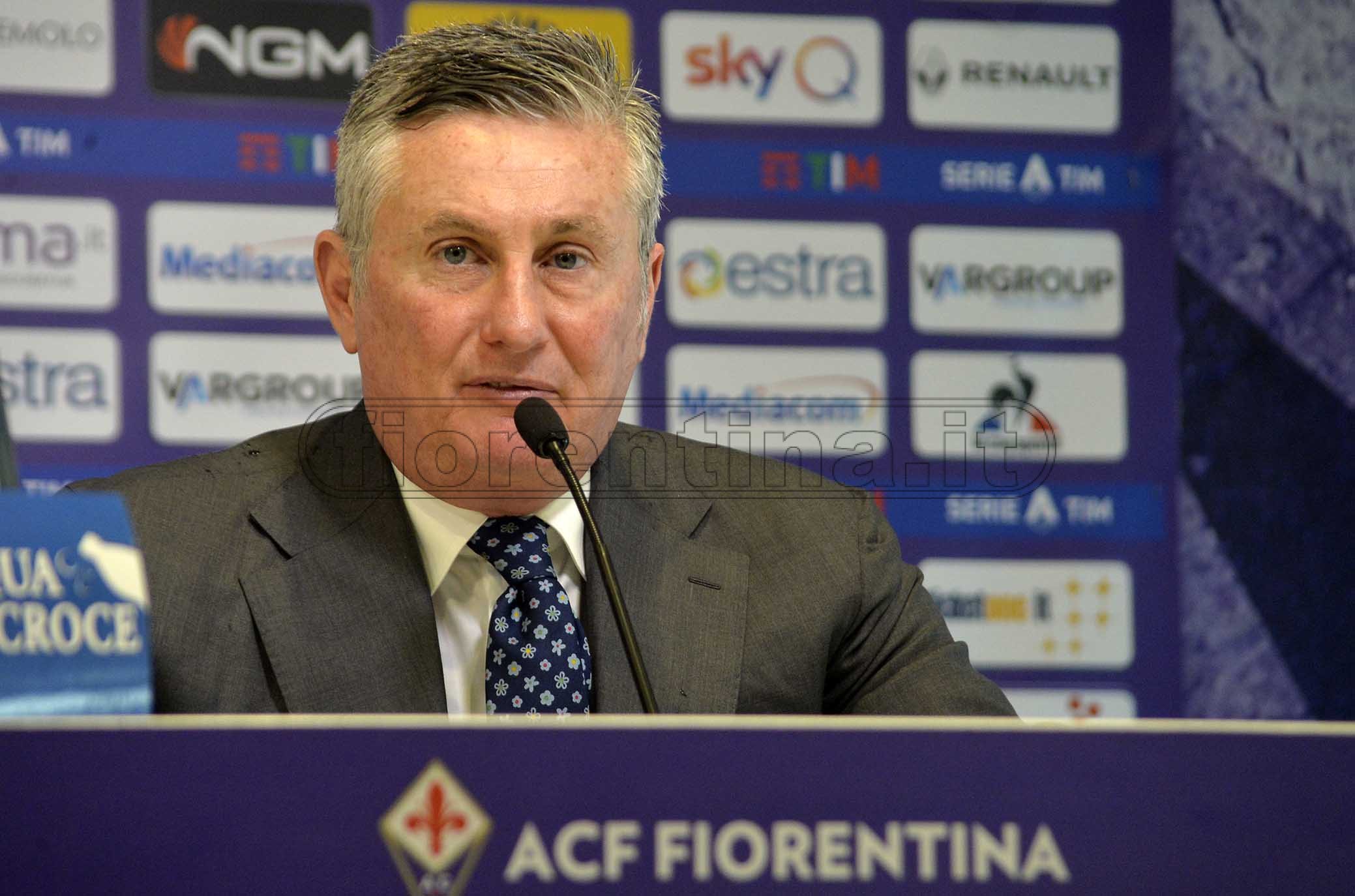 Programma di oggi: alle 16 il ds viola Pradè spiega il mercato della Fiorentina
