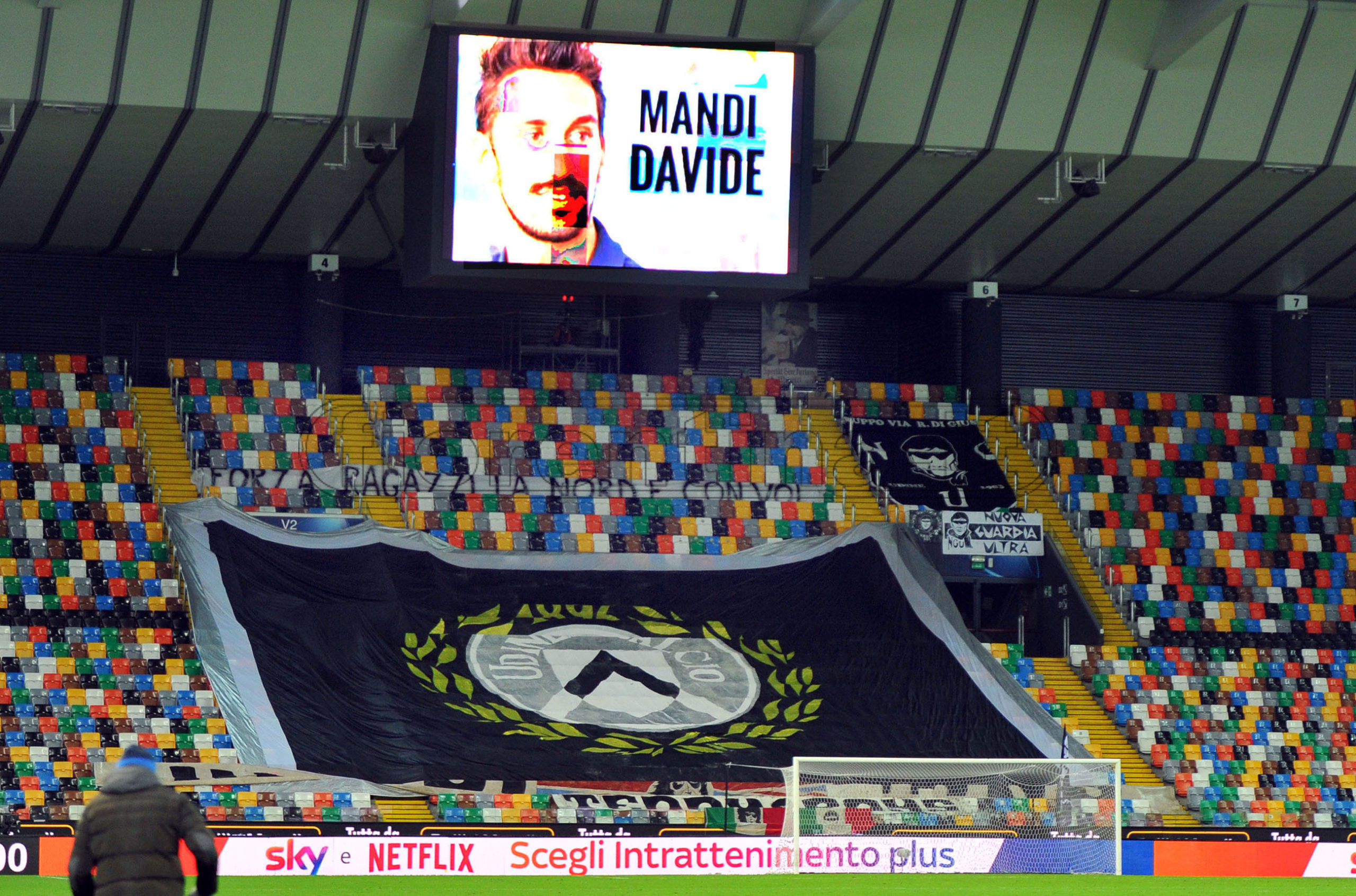 'Mandi Davide': il bel ricordo di Astori della Dacia Arena