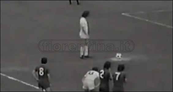 Auguri Casarsa: la Fiorentina lo ricorda con i 'rigori da fermo' (VIDEO)