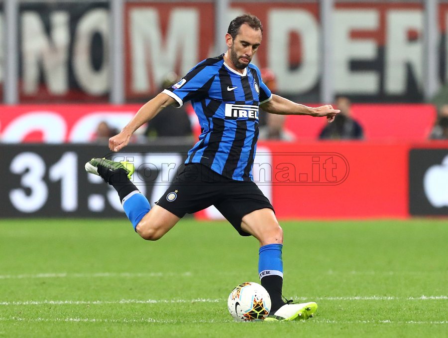 Godin: "Noi giocatori esposti fino all'ultimo momento. Hanno tirato la corda..."