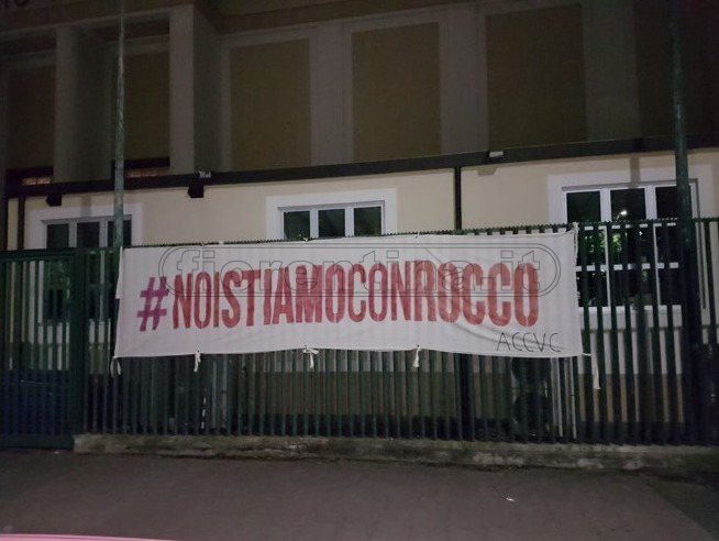 Accvc: "Assistito a teatrino di politici e giornalisti. Fieri di seguire calcio come corrida"