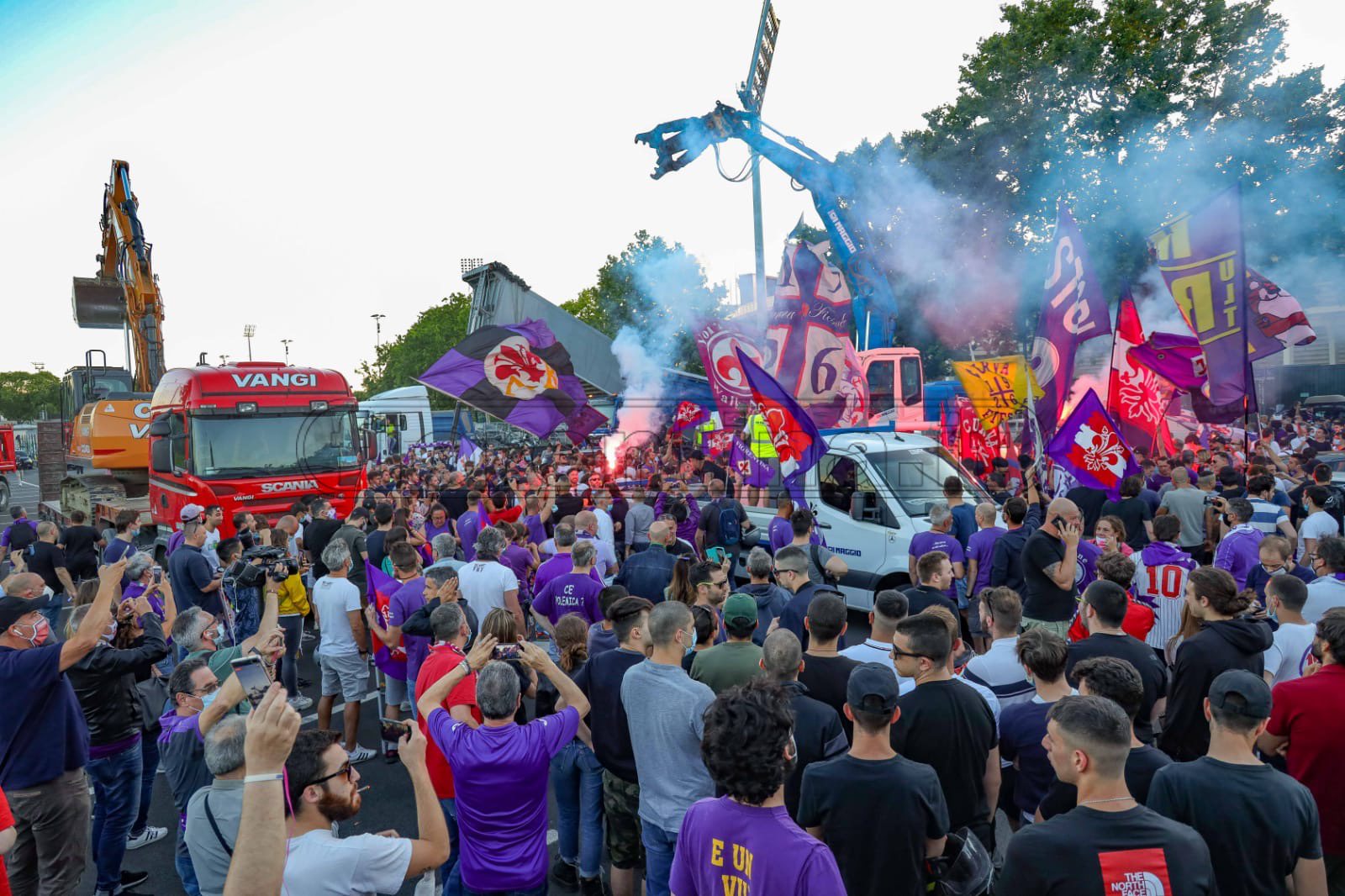 Unonoveduesei: domani pomeriggio ritrovo fuori dal ritiro viola per caricare la squadra