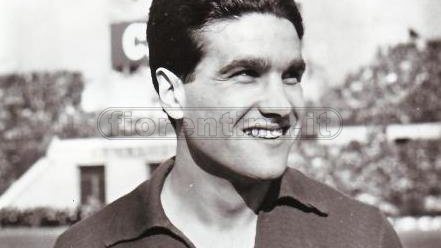 Glorie viola, tanti auguri ad Enzo Robotti: otto stagioni e due trofei con la Fiorentina