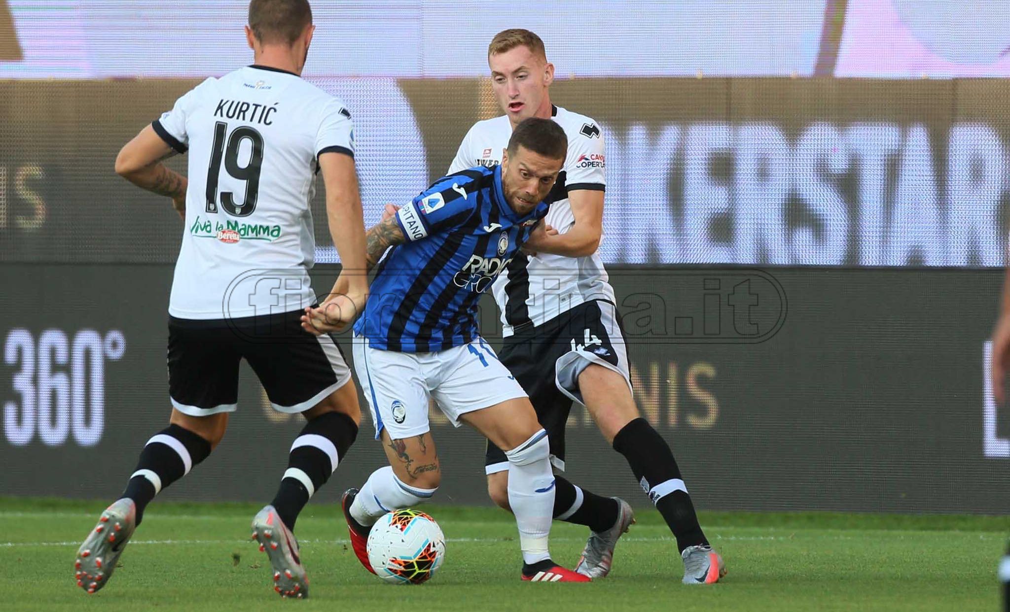 L'Atalanta batte in rimonta il Parma grazie a Malinovskyi e Gomez