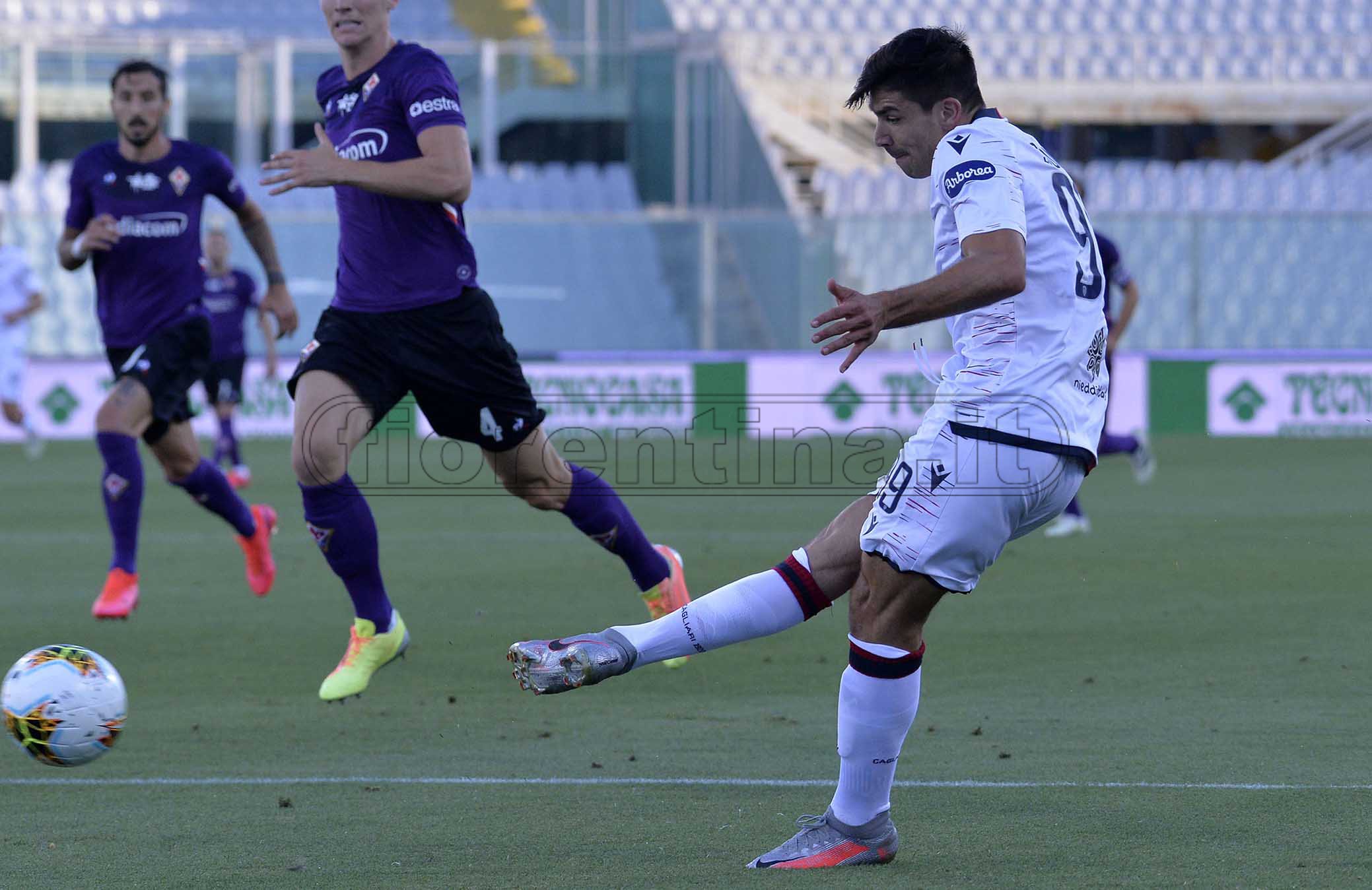 Simeone: "A Cagliari mia versione migliore. Qui sto bene e la squadra ha tutto per crescere"