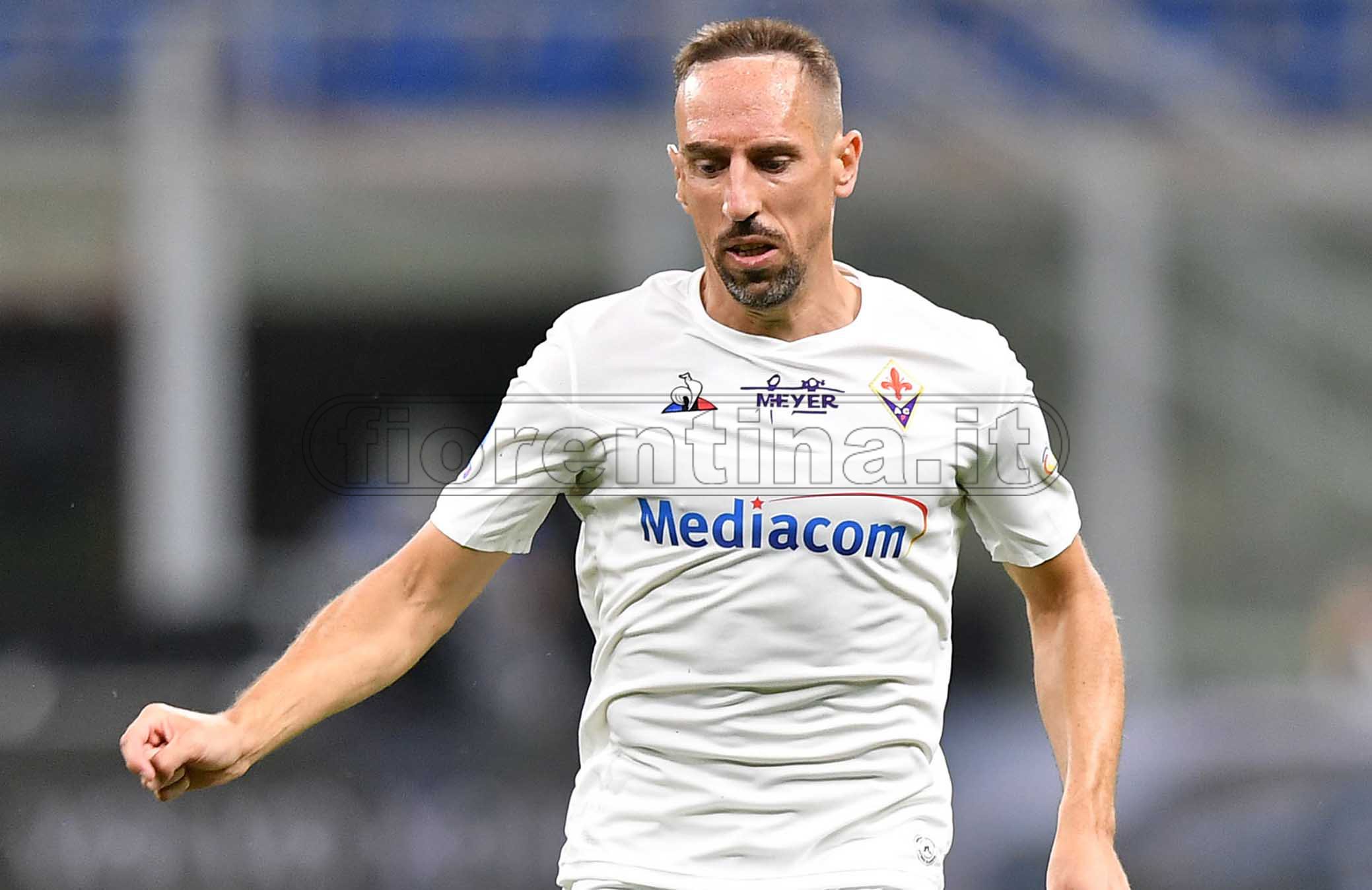 Ribery è tornato a Firenze: al centro sportivo con la moglie
