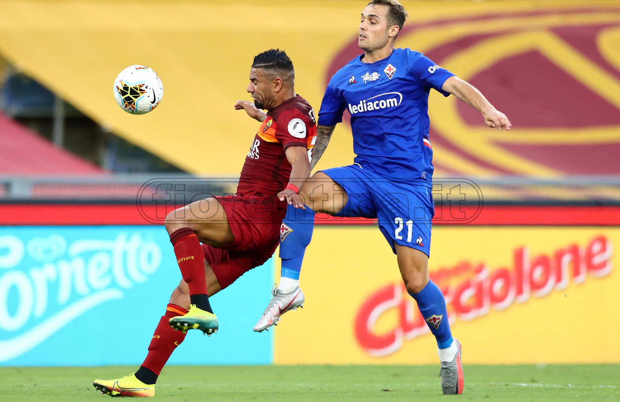 Roma, Bruno Peres positivo a Covid-19. Slittano gli allenamenti