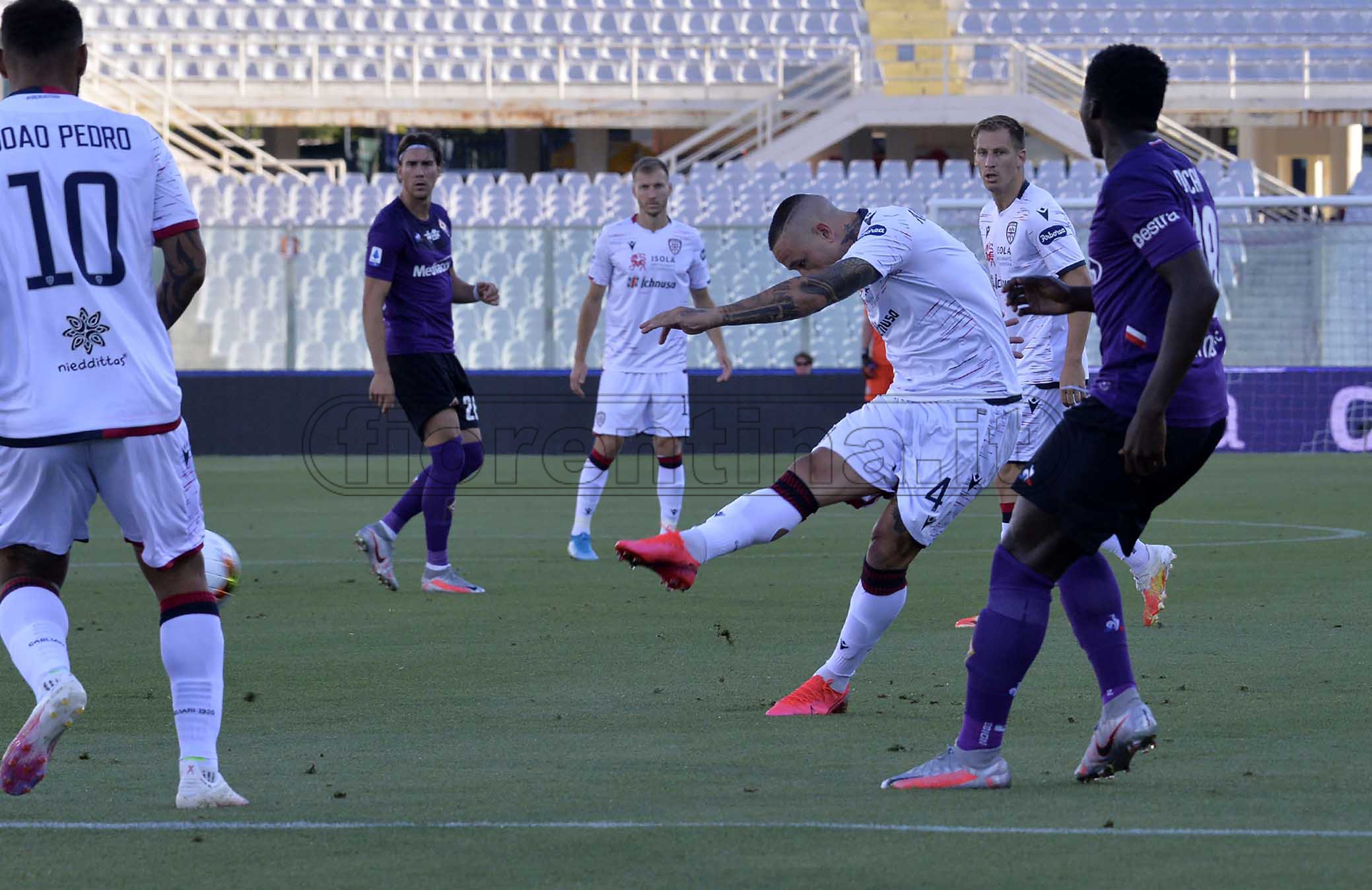 Pari e mercato: Nainggolan apre alla Fiorentina. Joao Pedro: prima offerta da 12 mln