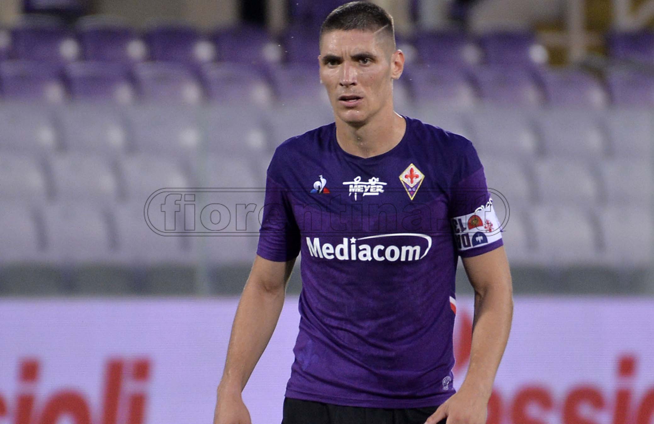 Tanti auguri a Nikola Milenkovic! Il difensore viola compie oggi 23 anni