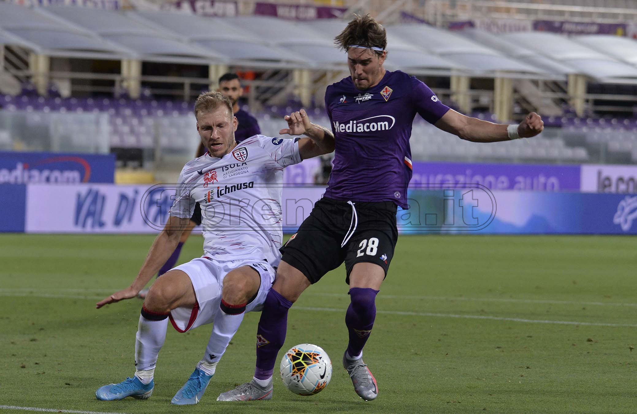 Vlahovic, no al Lipsia. Via solo in prestito: è duello Verona-Parma