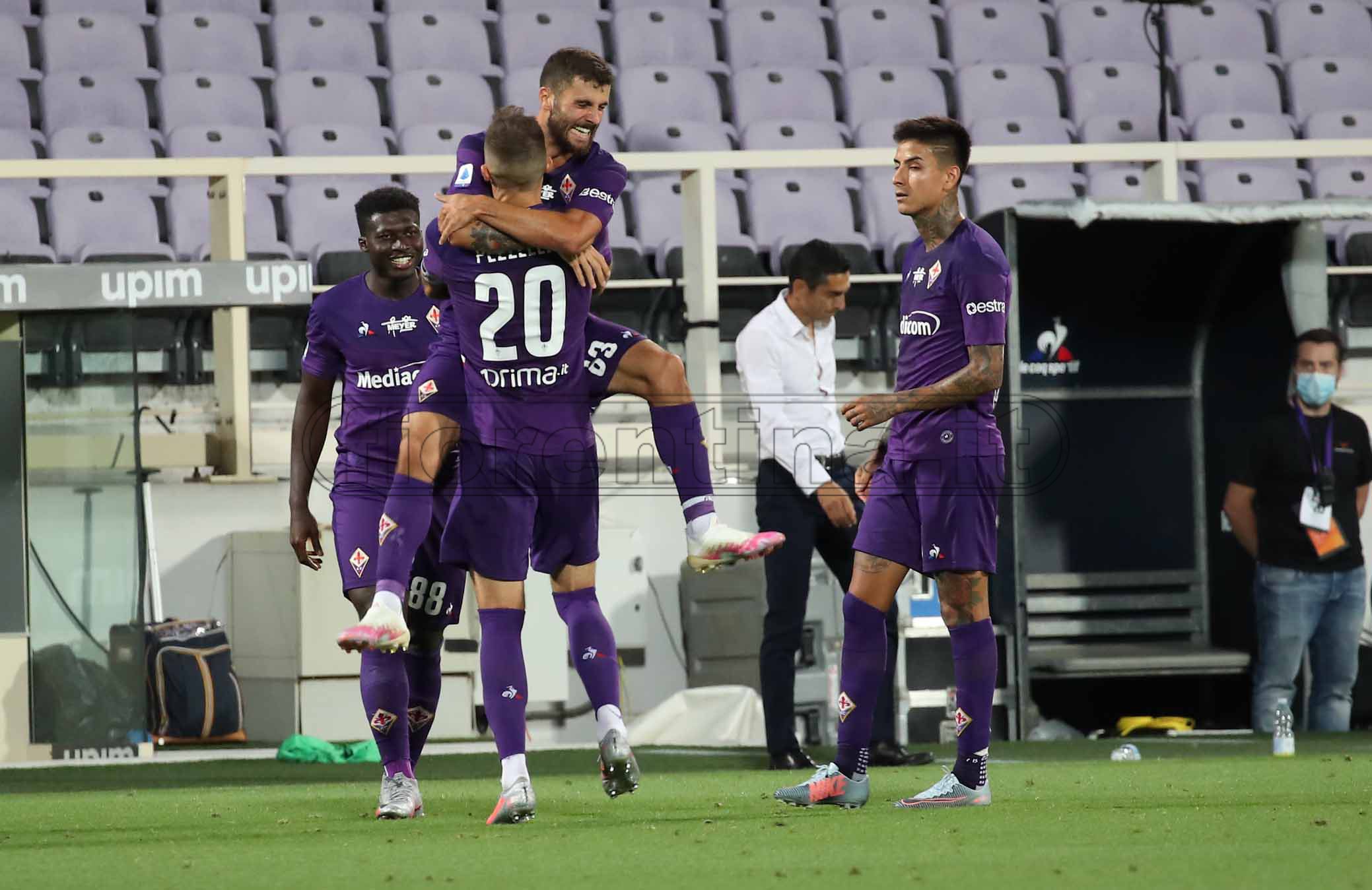 La Fiorentina batte il Torino al Franchi e si mette in salvo