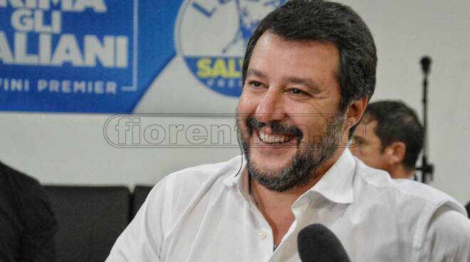 Salvini: "Se fossi un tifoso della Fiorentina vorrei il mio stadio a Firenze"