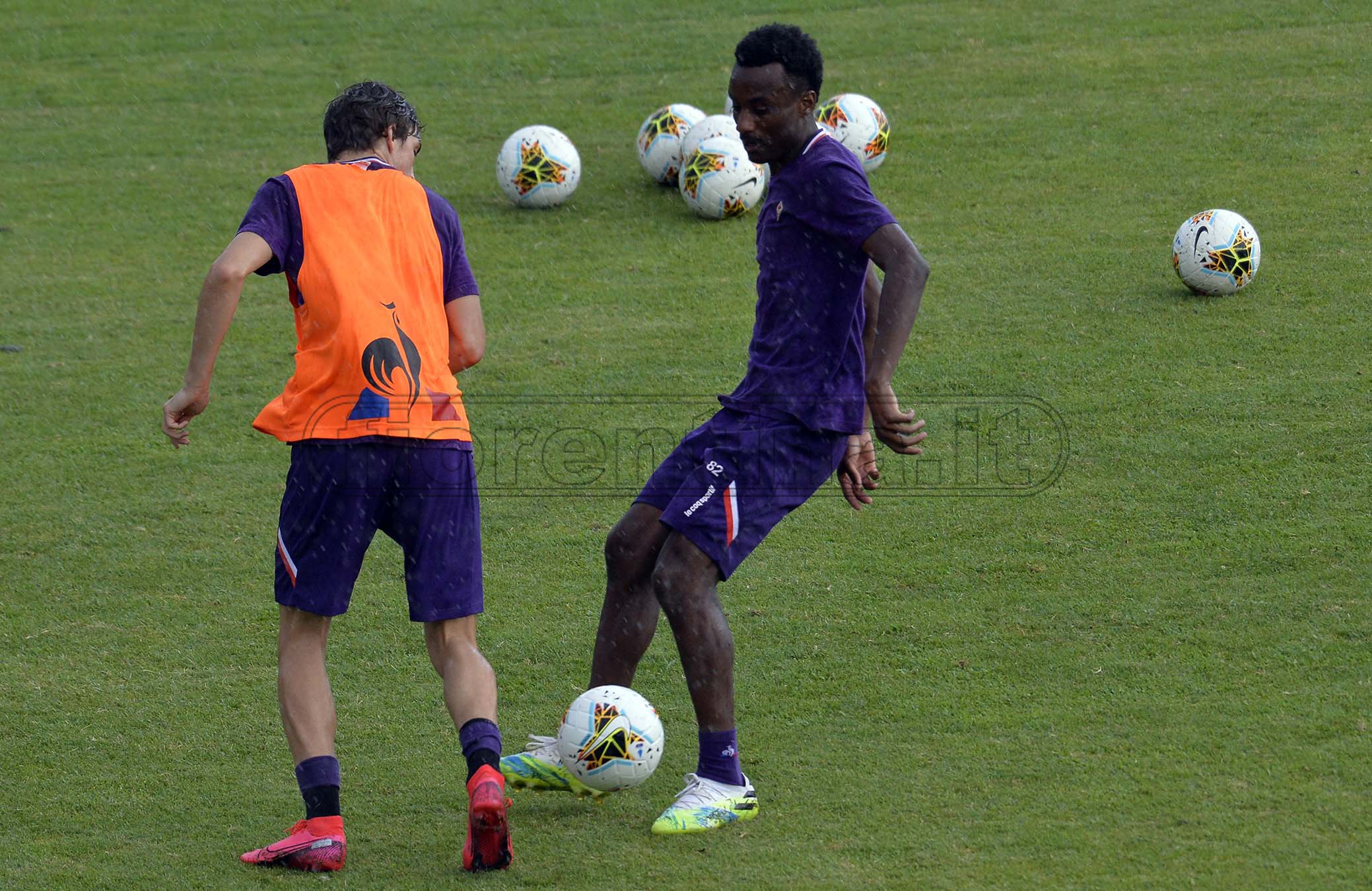 IND. VI.IT - Koffi in uscita dalla Fiorentina: richieste da Inghilterra, Spagna, Austria e Svizzera