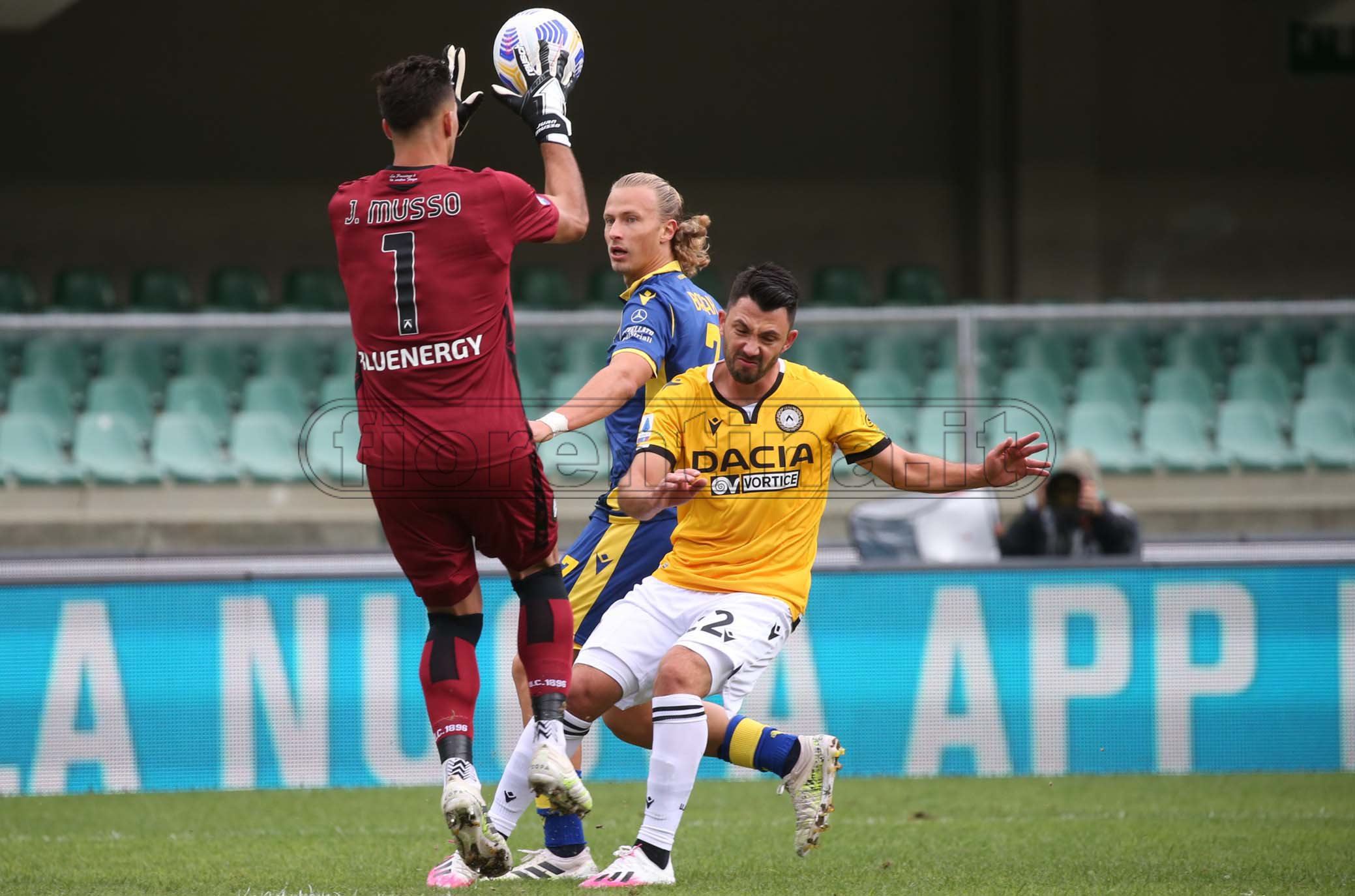 Coronavirus, Barak dell'Hellas Verona positivo al tampone