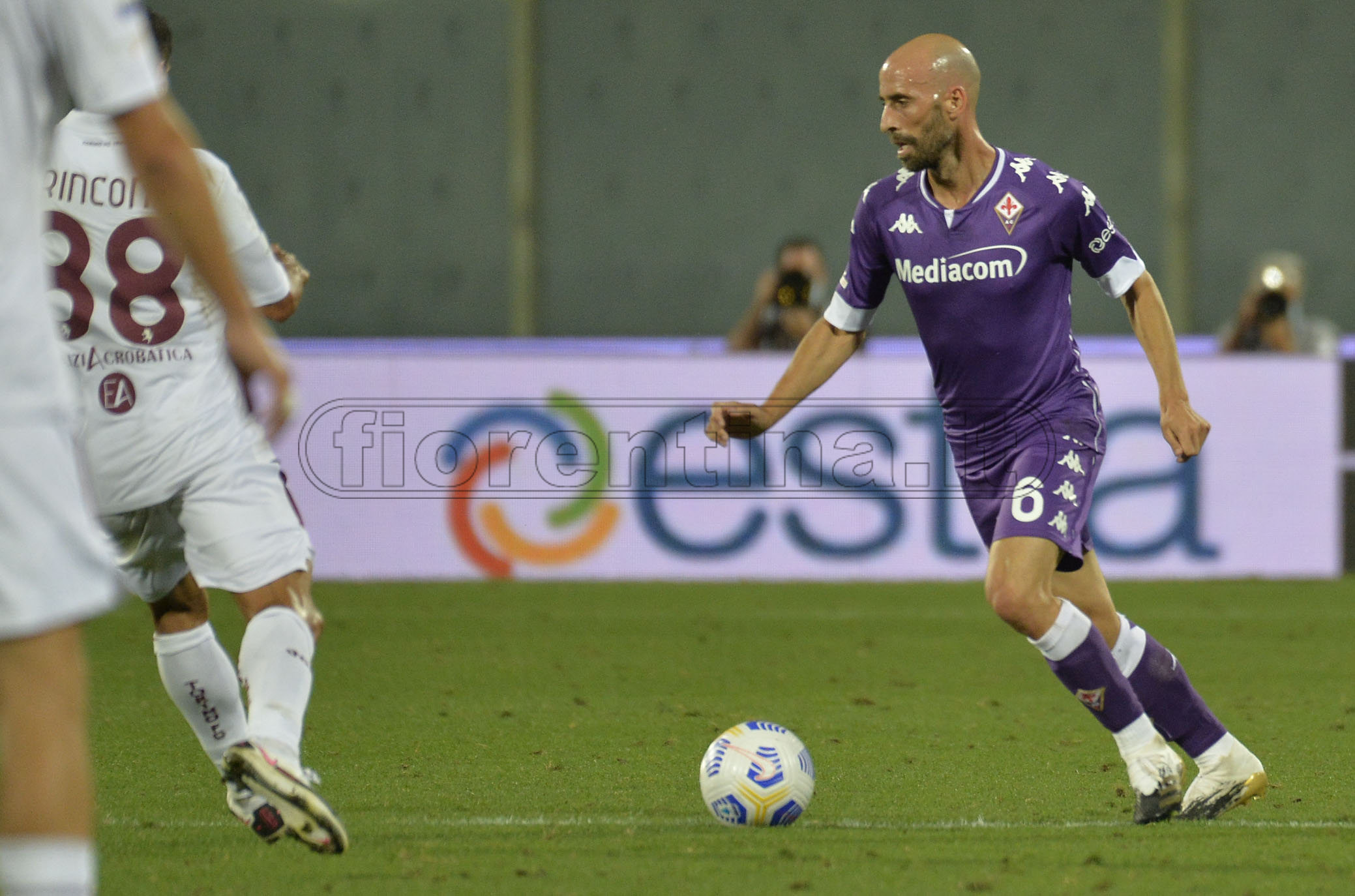 Borja Valero, 'l'altro' ritorno per amore. Ora può iniziare la sua seconda vita in viola