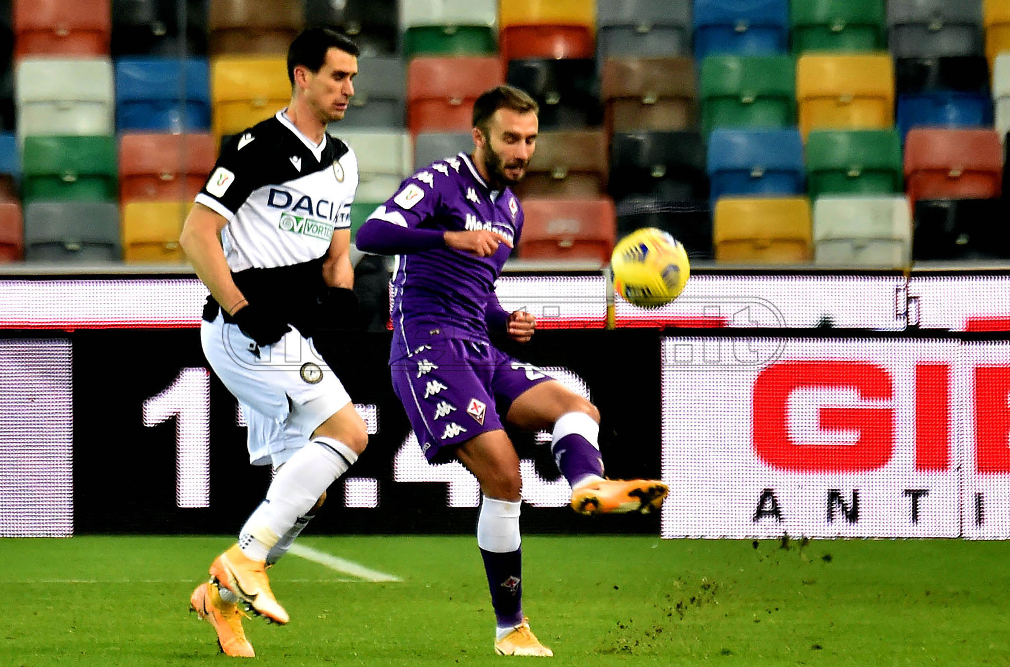 Attaccante cercasi: valutazioni in corso della Fiorentina anche su Inglese e Lasagna