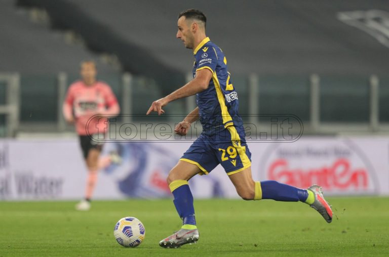 Ex viola, Kalinic rinasce a Verona. Fa reparto da solo nell'attacco di Juric