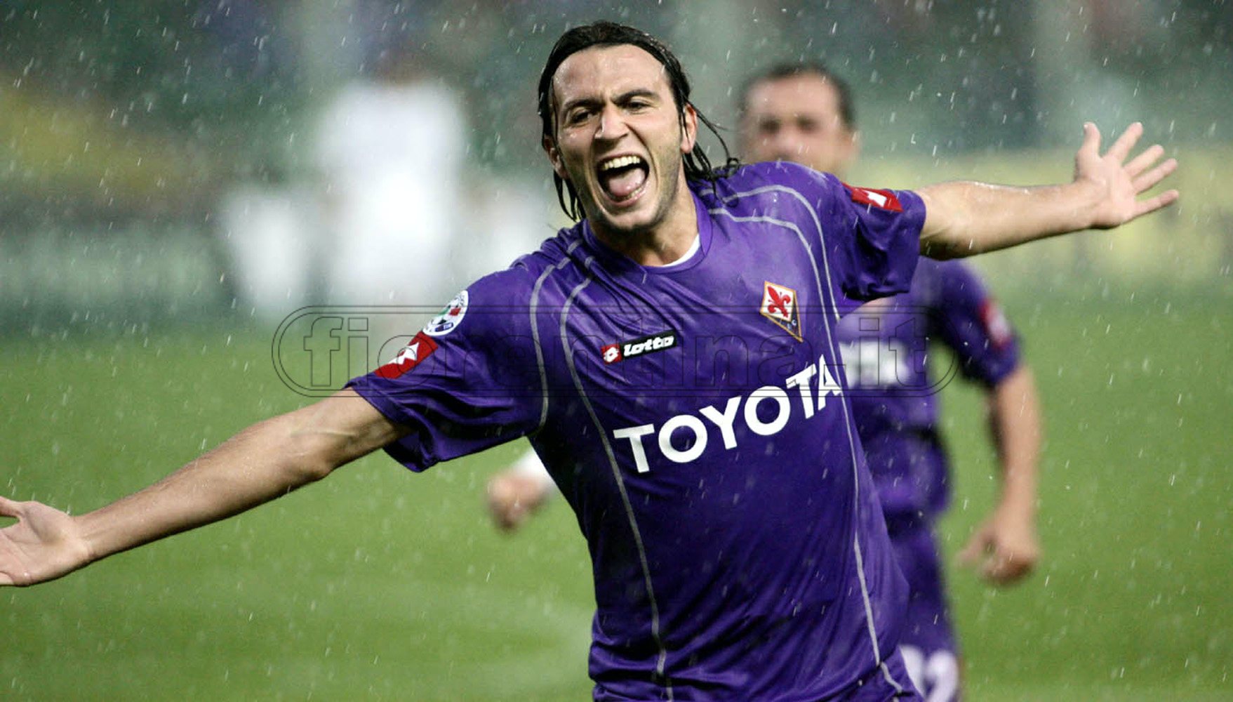 Pazzini: "Gol alla Juve con la maglia viola uno dei miei più belli" (VIDEO)