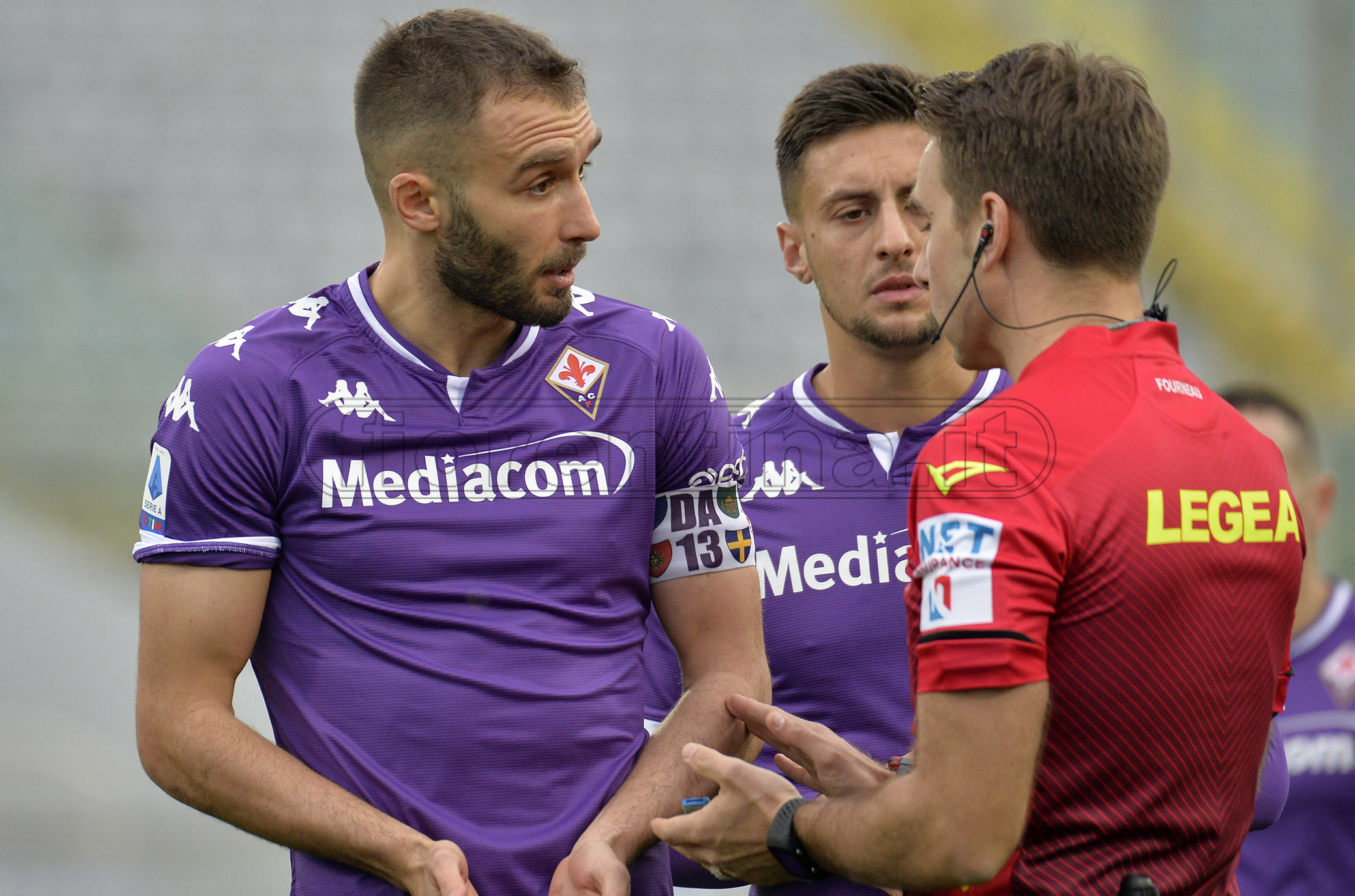 Fourneau, 3 precedenti coi viola. Gli applausi del Franchi per il rosso a Chiesa (alla Juve)…