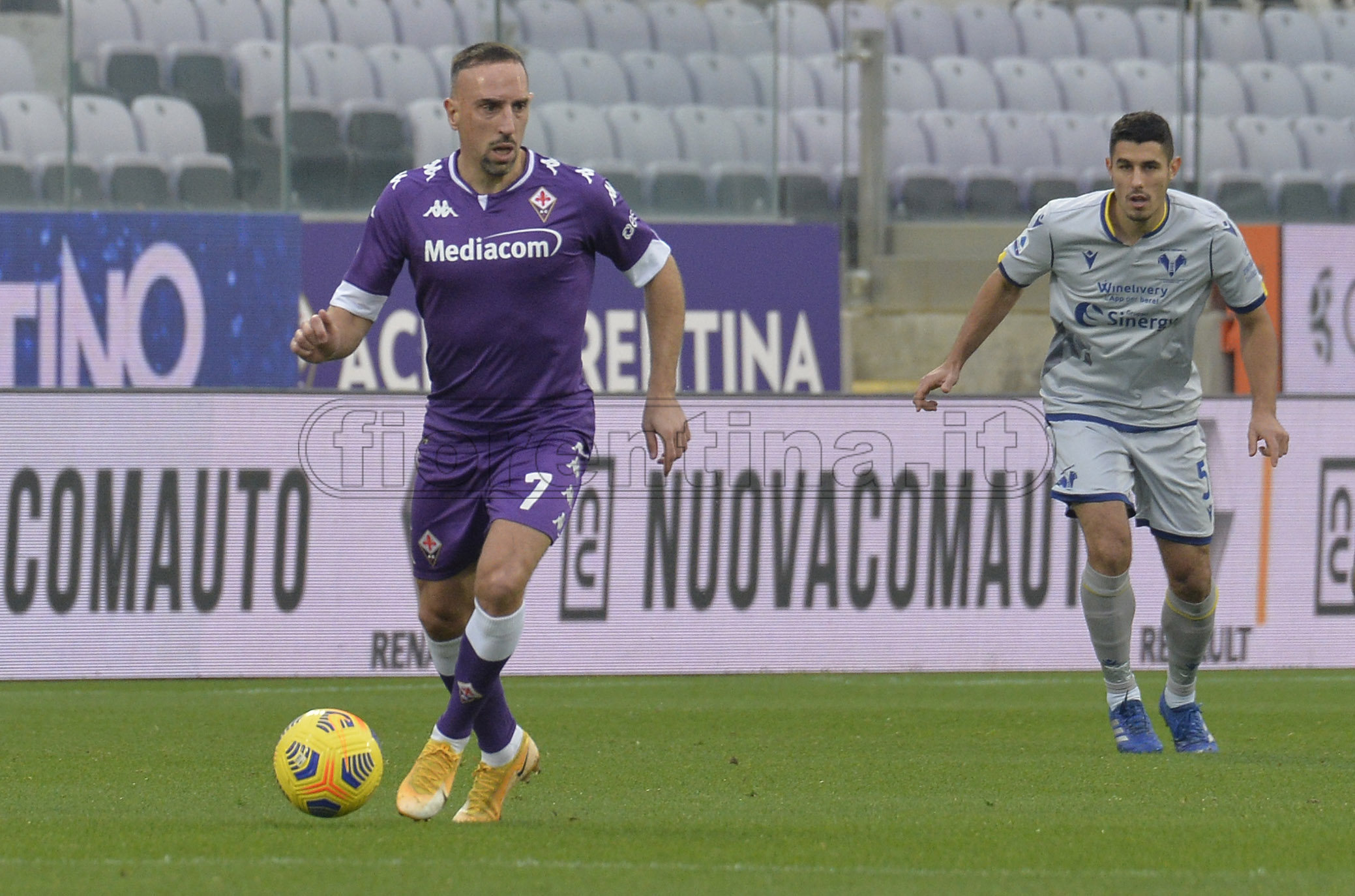 Tegola sui club, bloccato lo sconto fiscale sui giocatori acquistati dall'estero: Ribery...