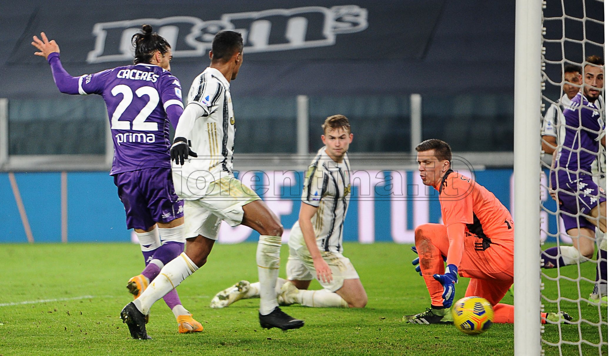 Caceres torna Caceres: gol, quasi assist e record di recuperi. E in un ruolo (quasi) inedito
